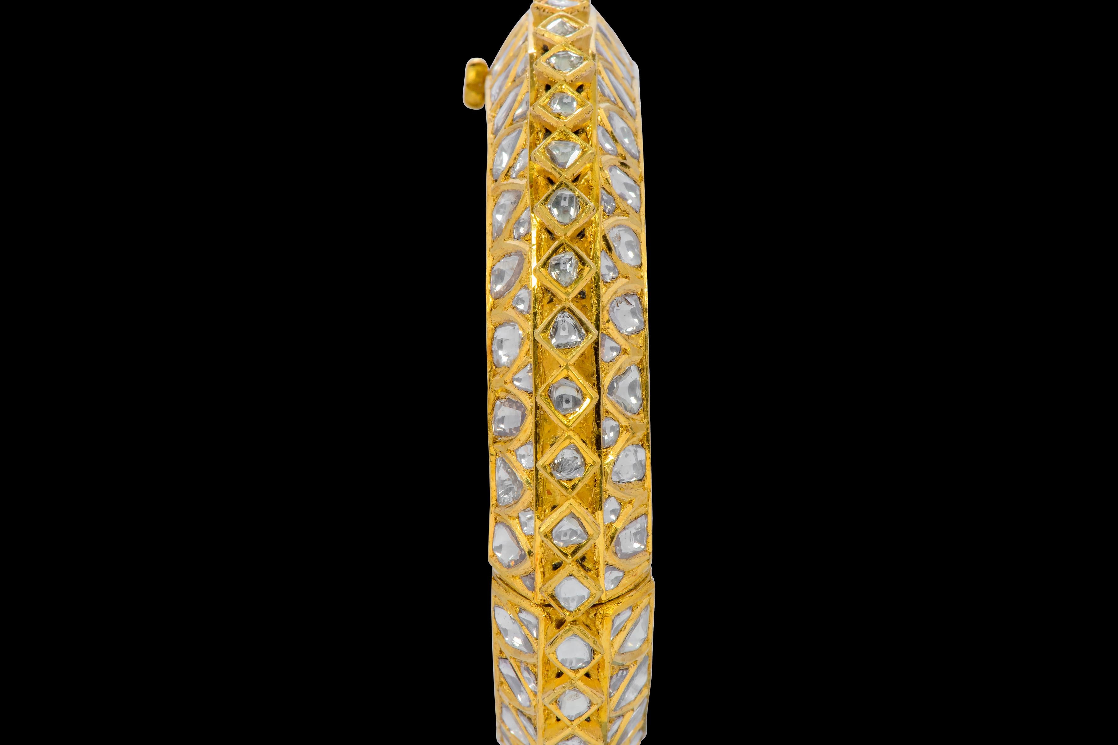 Anglo-Indian 22 Karat Yellow Gold Diamond and Red Enamel Handcrafted Bangle For Sale