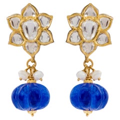 Boucles d'oreilles en goutte en or jaune 22 carats avec diamants, tanzanites et perles et travail d'émail