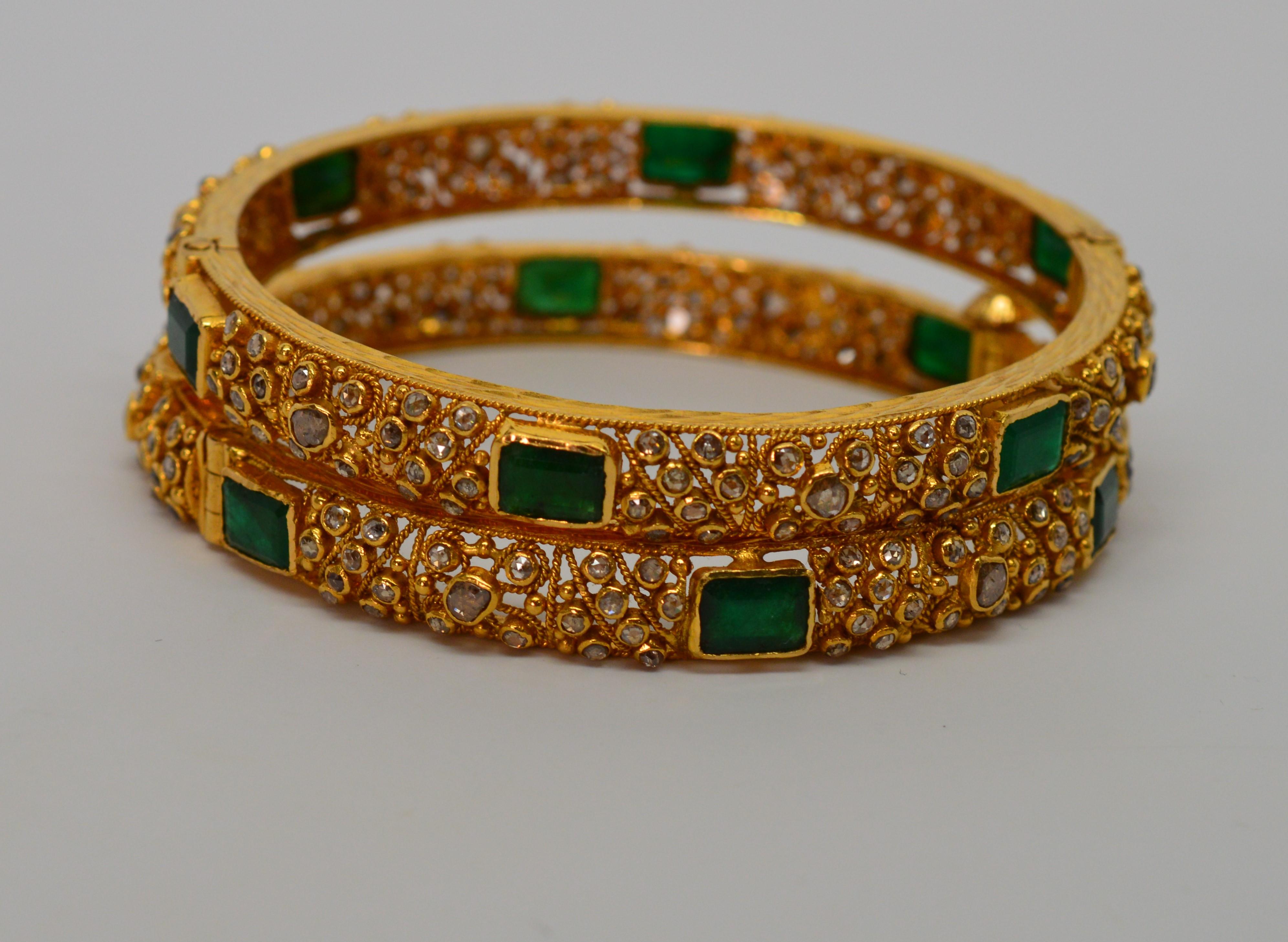 emerald gold bangle