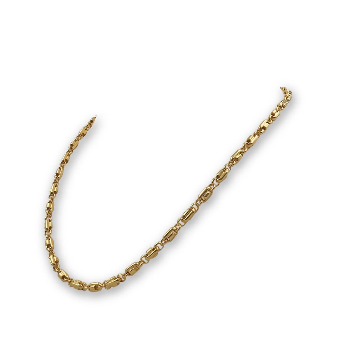 22 karat yellow gold necklace comprised of alternating oval-shaped fancy links and high polished round links. The chain measures 20 inches in length with a lobster clasp. Italy, 917, with hallmark. The necklace is not presented with the original