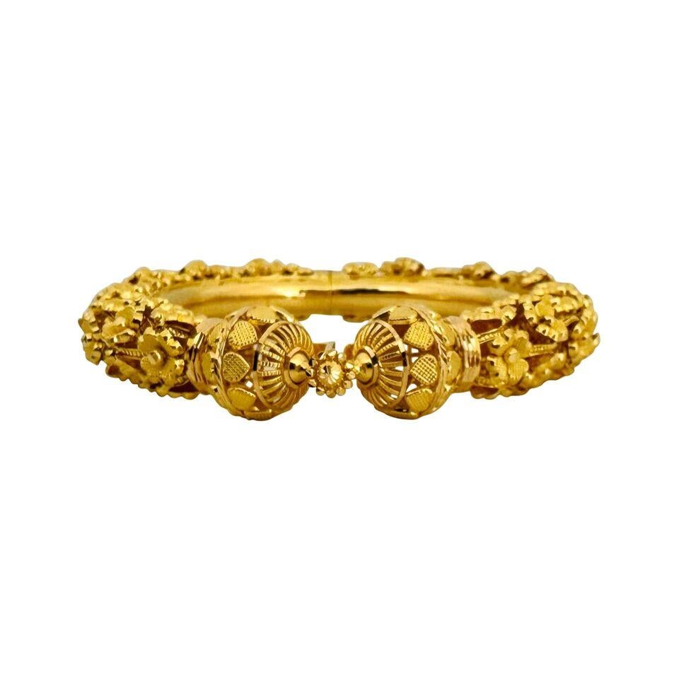 Bracelet jonc fantaisie lourd en or jaune 22 carats pour femmes  Bon état à Guilford, CT