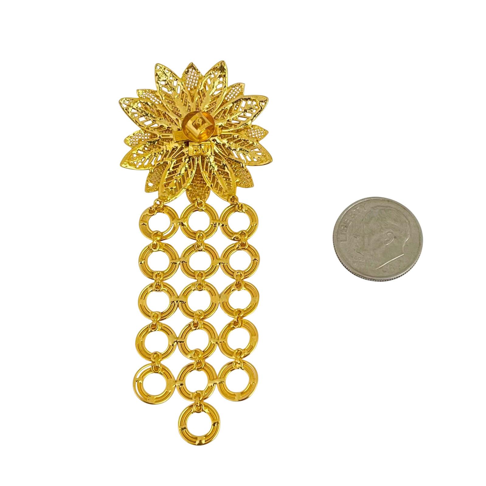 22 Karat Yellow Gold Large Fancy Diamond Cut Floral Drop Dangle Earrings 2