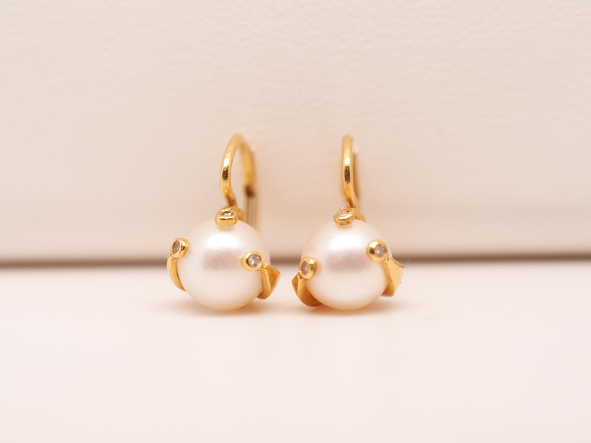 22 Karat Yellow Gold Pearl and Diamond Claw Wrap Earrings For Sale 1