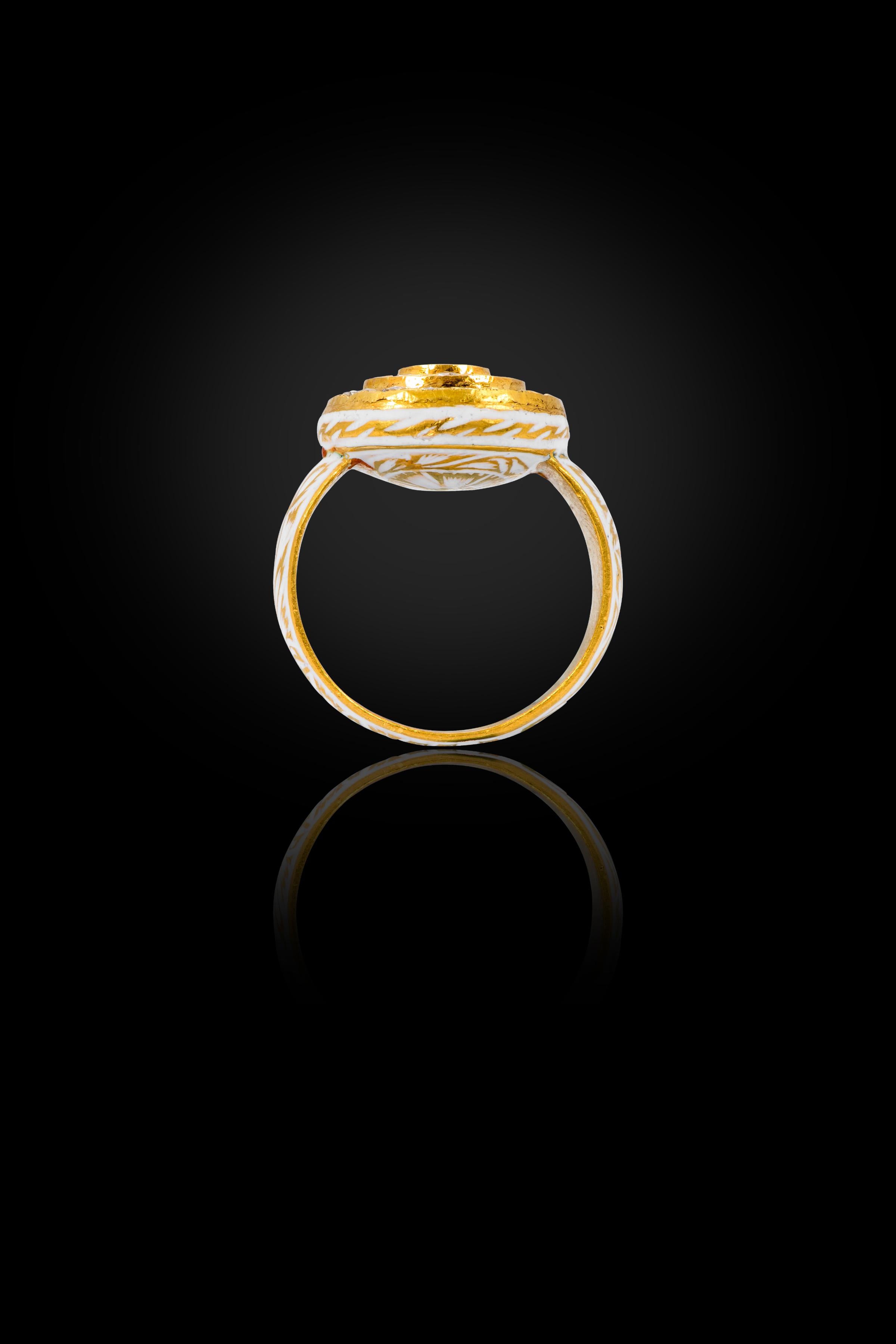 22 Karat Gold Rose-Cut Diamond Ring Handcrafted with White Enamel Work  For Sale 1