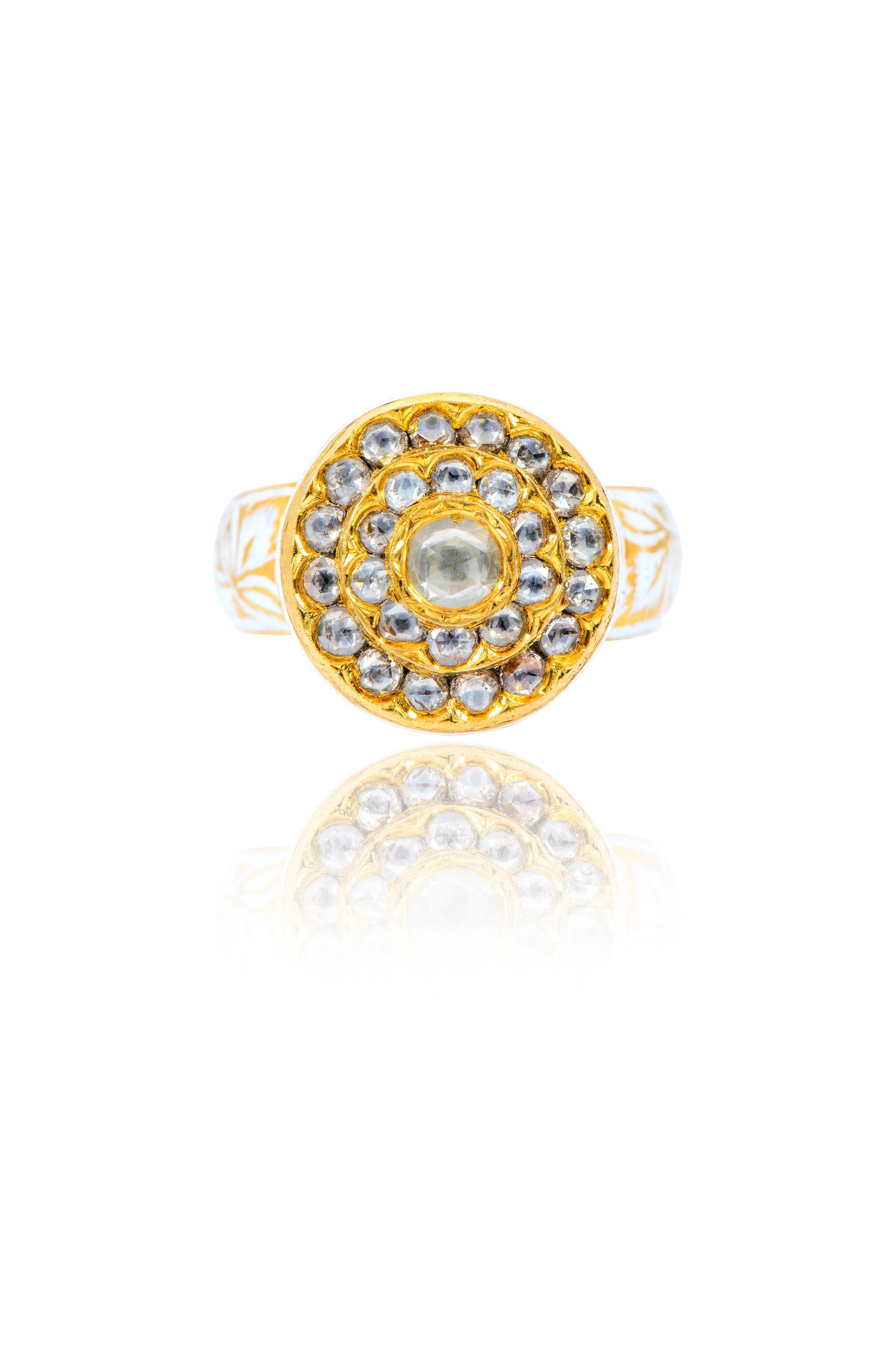 Anglo-Indian 22 Karat Gold Rose-Cut Diamond Ring Handcrafted with White Enamel Work  For Sale