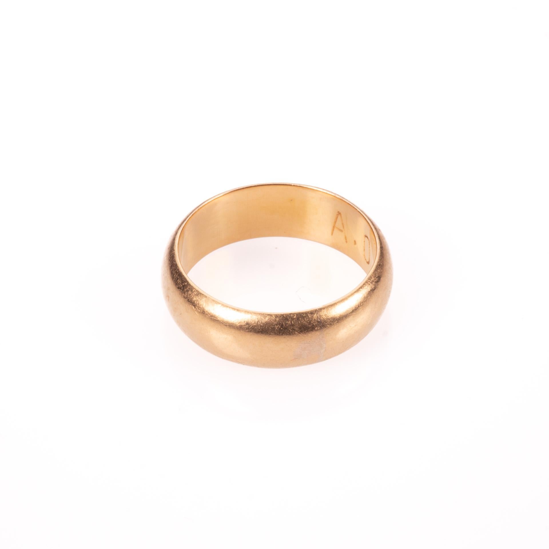 22 Kt Gold Wedding Band Ring For Sale 3
