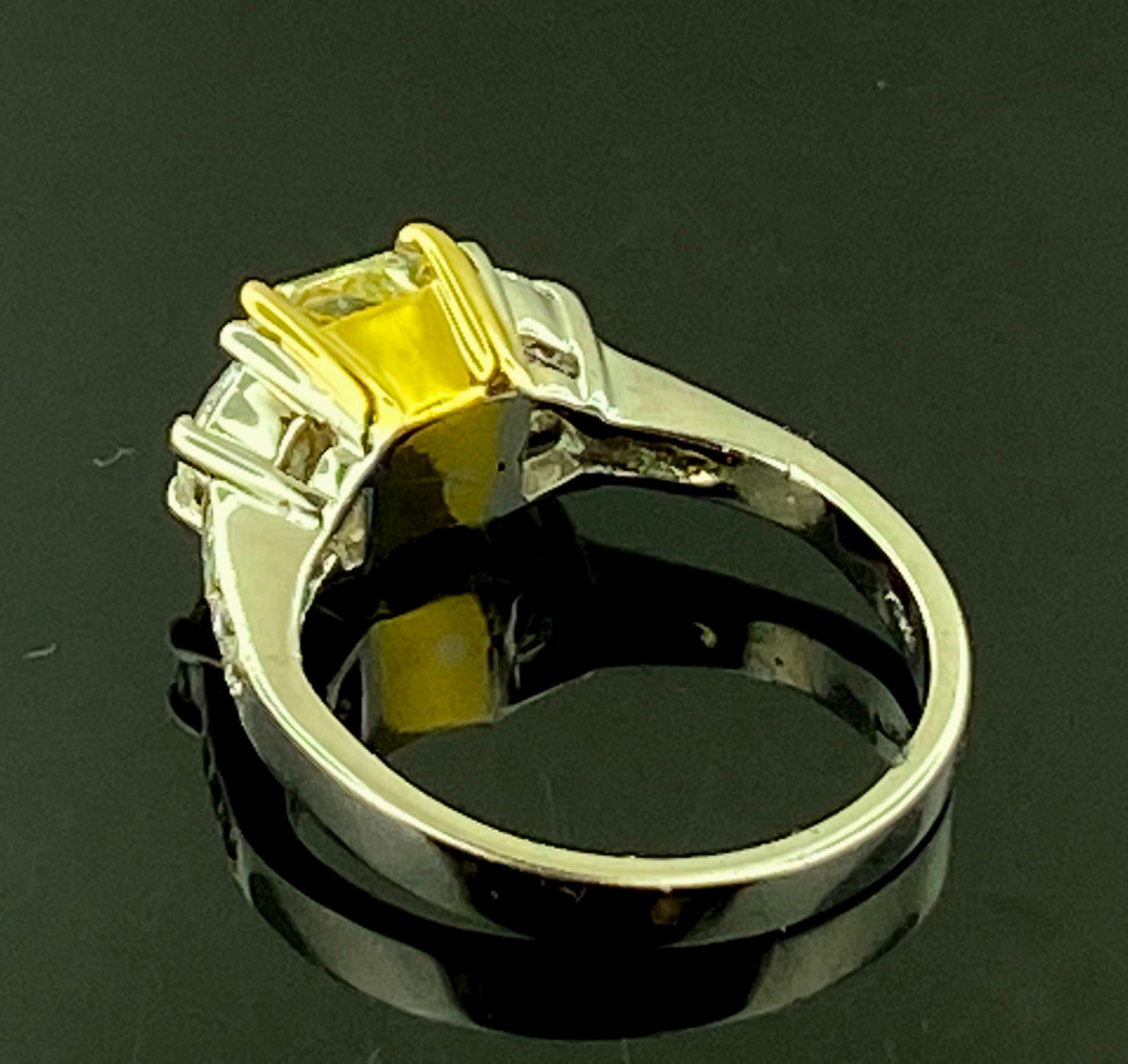 Women's or Men's 22 KT Yellow Gold & Platinum 1.82 Ct Fancy Yellow Radiant Cut Diamond Ring For Sale