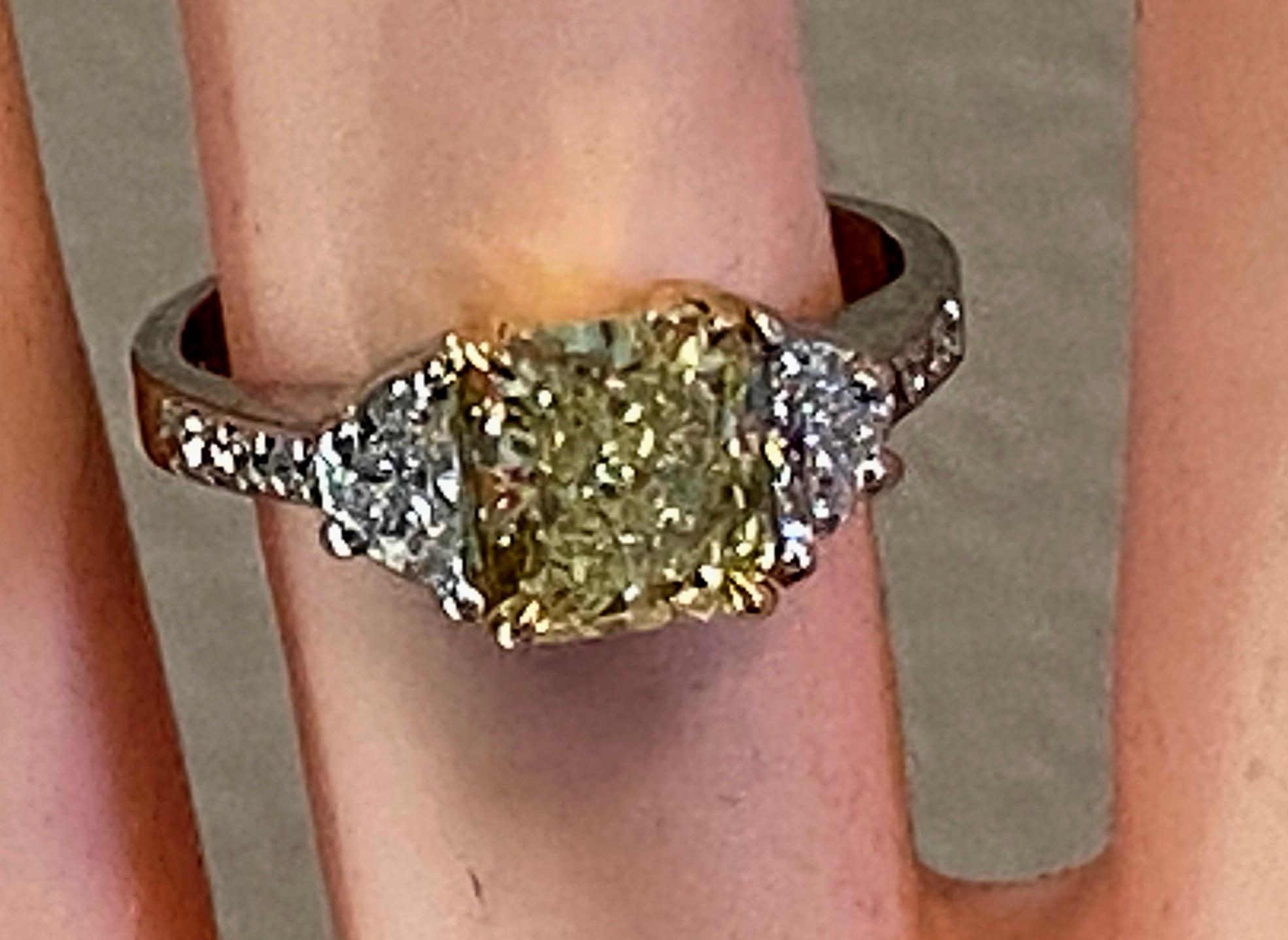 22 KT Yellow Gold & Platinum 1.82 Ct Fancy Yellow Radiant Cut Diamond Ring For Sale 3