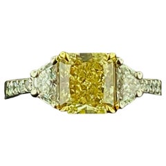 22 KT Yellow Gold & Platinum 1.82 Ct Fancy Yellow Radiant Cut Diamond Ring