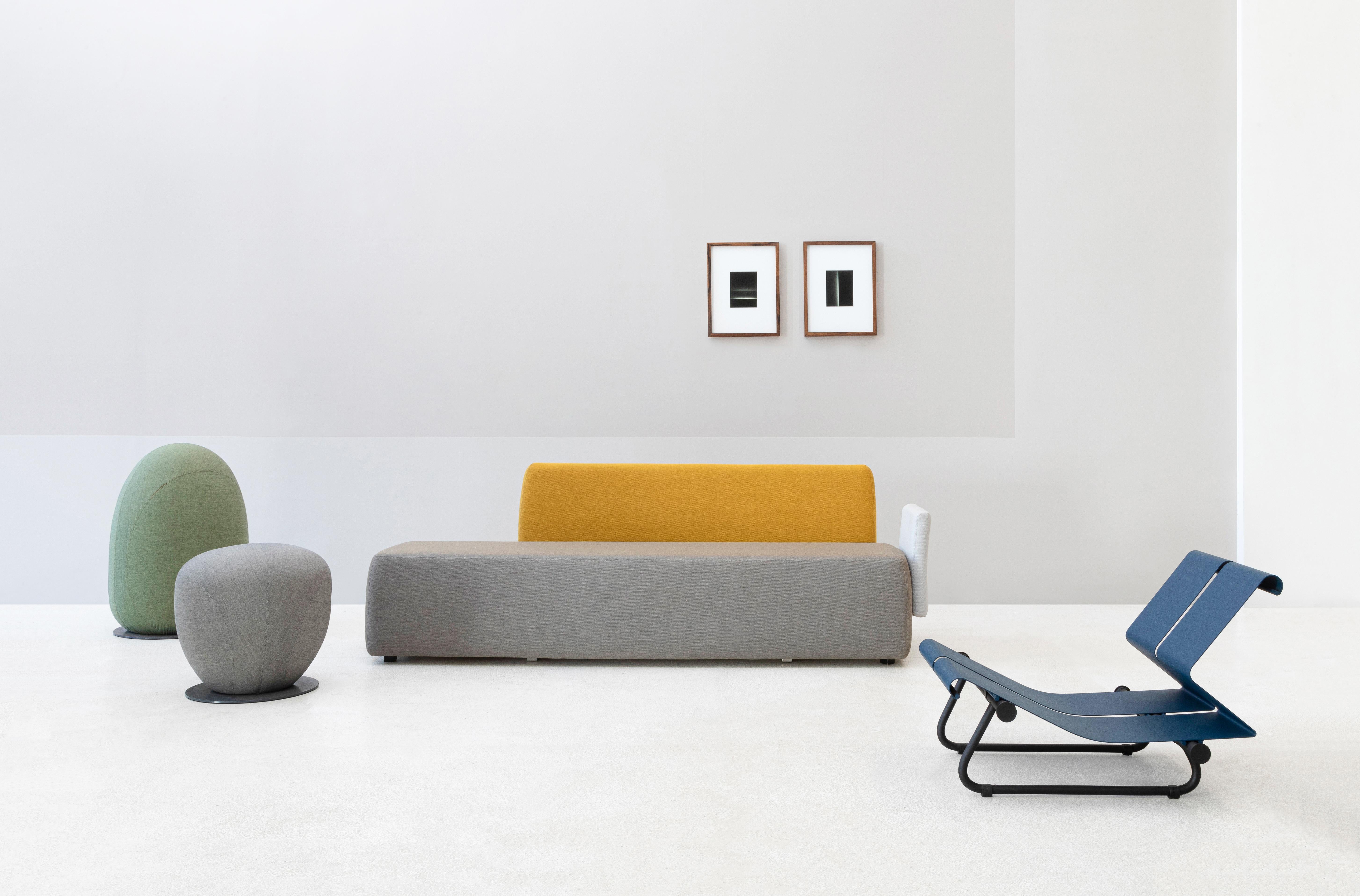 XXIe siècle et contemporain 22 fauteuils de salon en vente