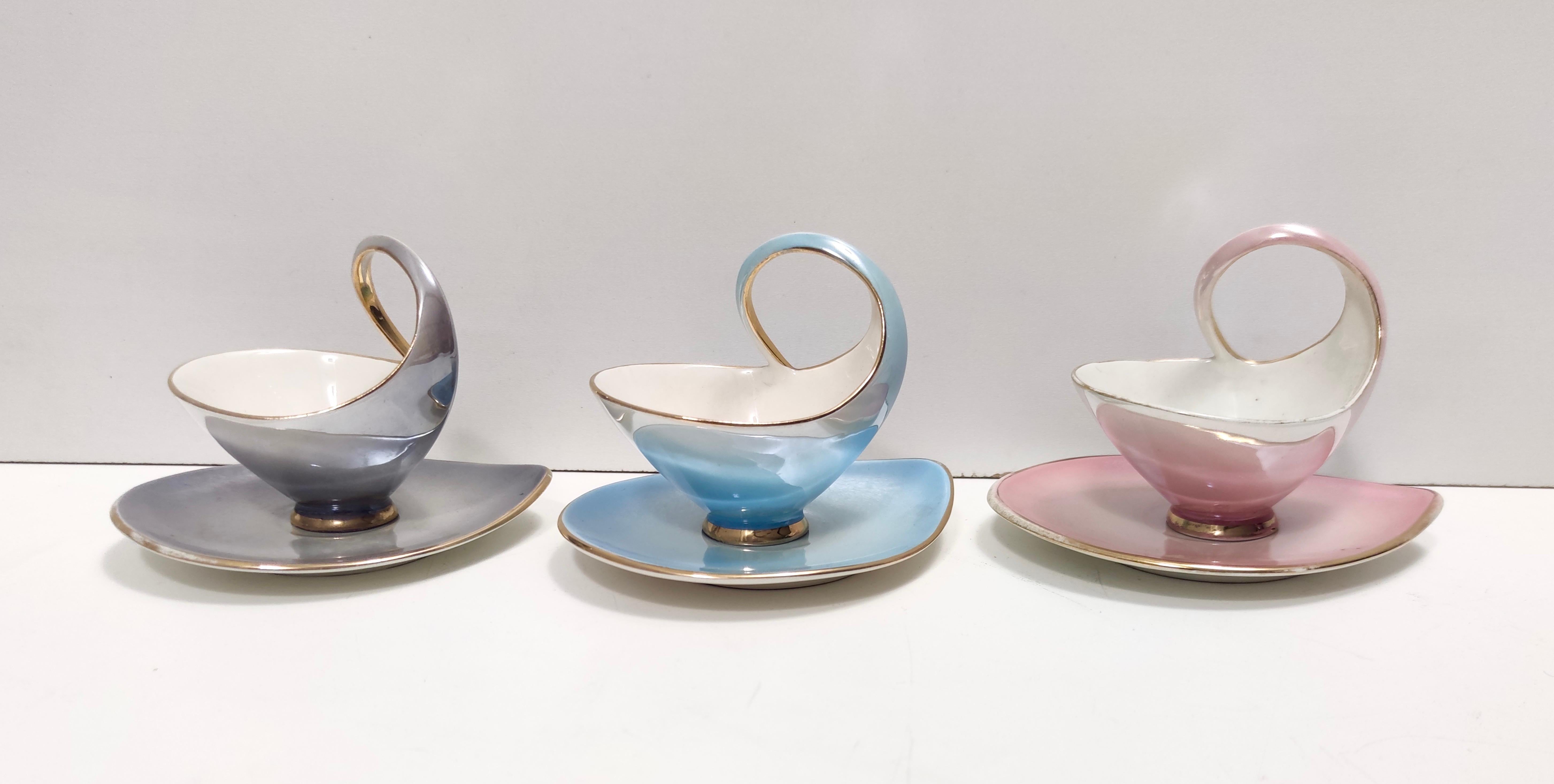 Mid-Century Modern 22-Piece Colorful Ceramic Breakfast Set by Italo Casini, Sesto Fiorentino For Sale