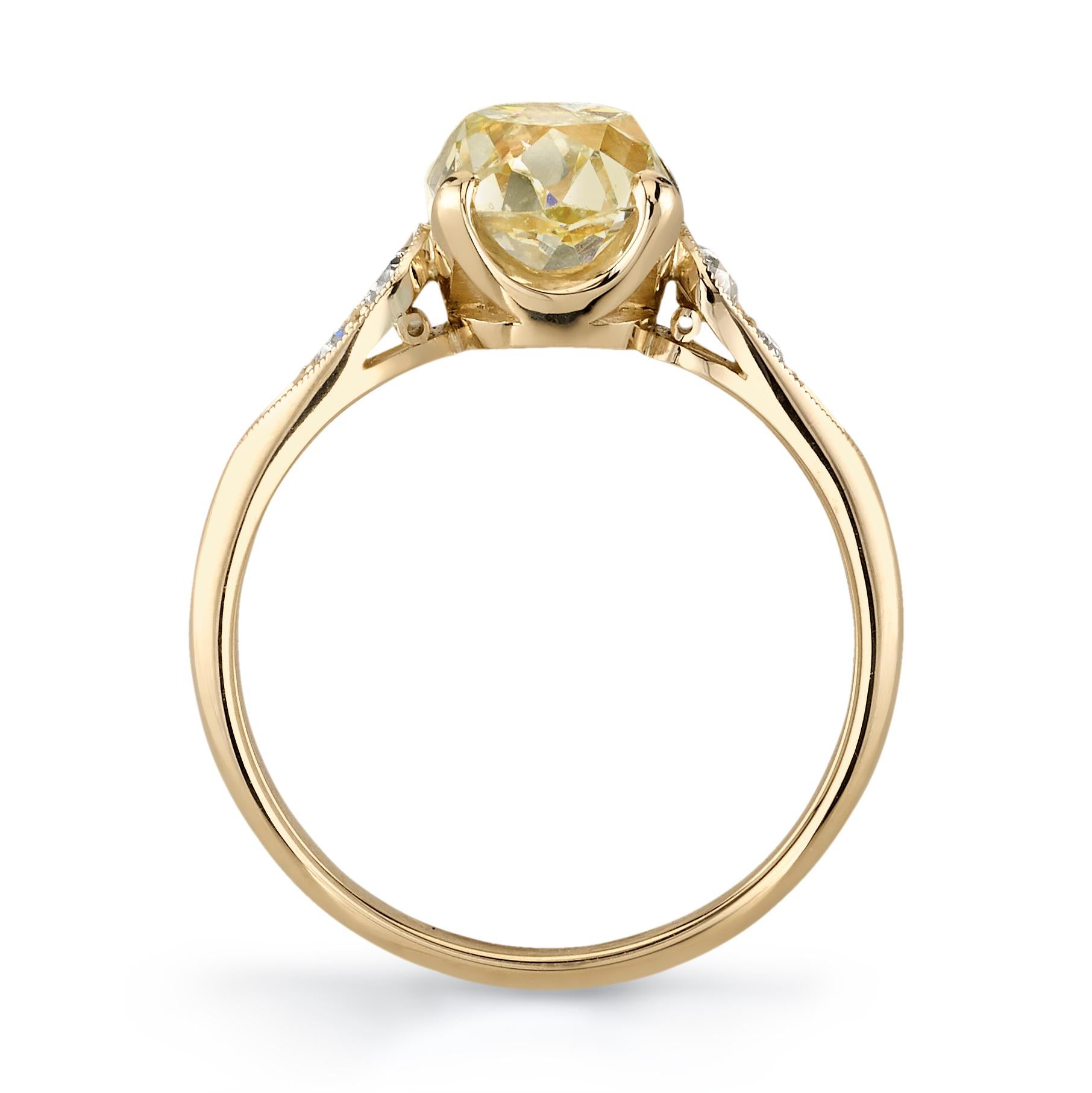 2.20 Carat Cushion Cut Diamond Set in a Handcrafted Yellow Gold Engagement Ring In New Condition In Los Angeles, CA
