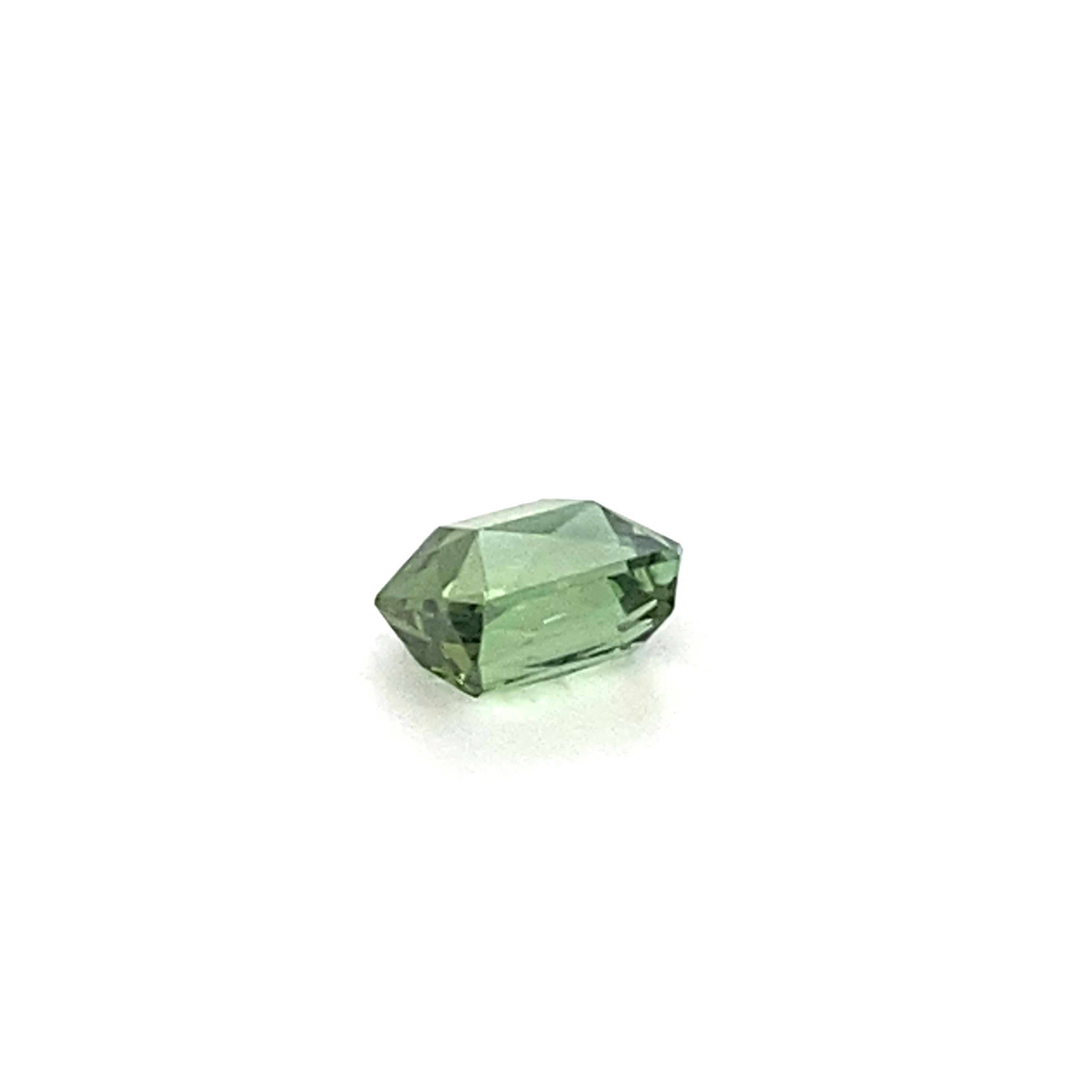 Gema suelta de turmalina verde talla cojín de 2,20 quilates en venta 6