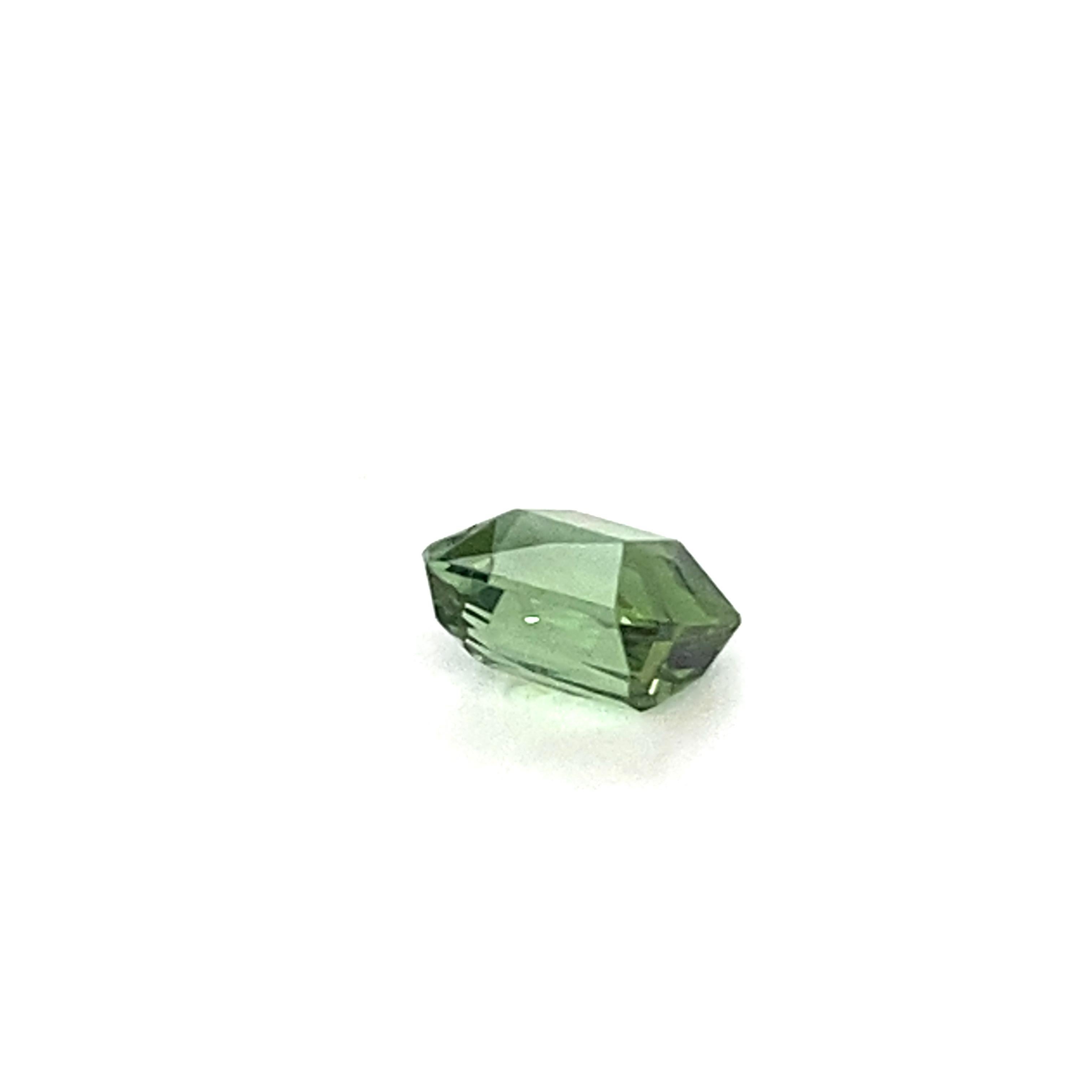 Gema suelta de turmalina verde talla cojín de 2,20 quilates en venta 4