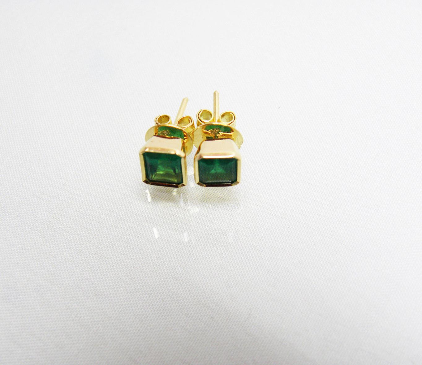 2.20 Carat Natural Colombian Emerald Stud Earrings 18 Karat Gold 1