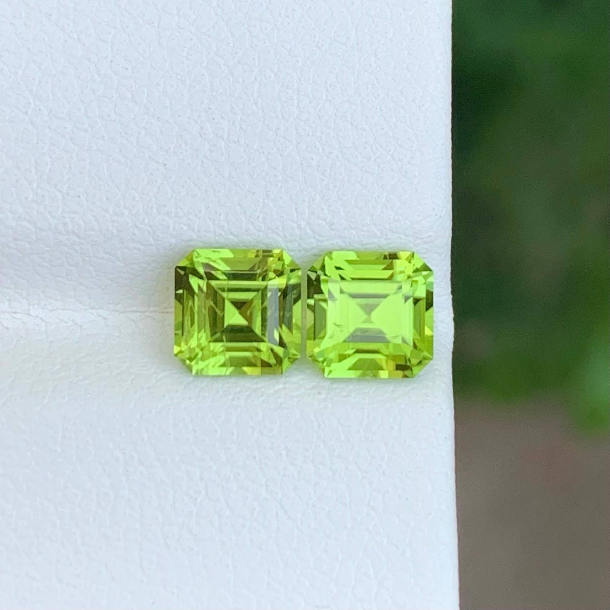 2.20 Carat Natural Loose Apple Green Peridot Pair Asscher Cut Pakistani Gemstone For Sale 3