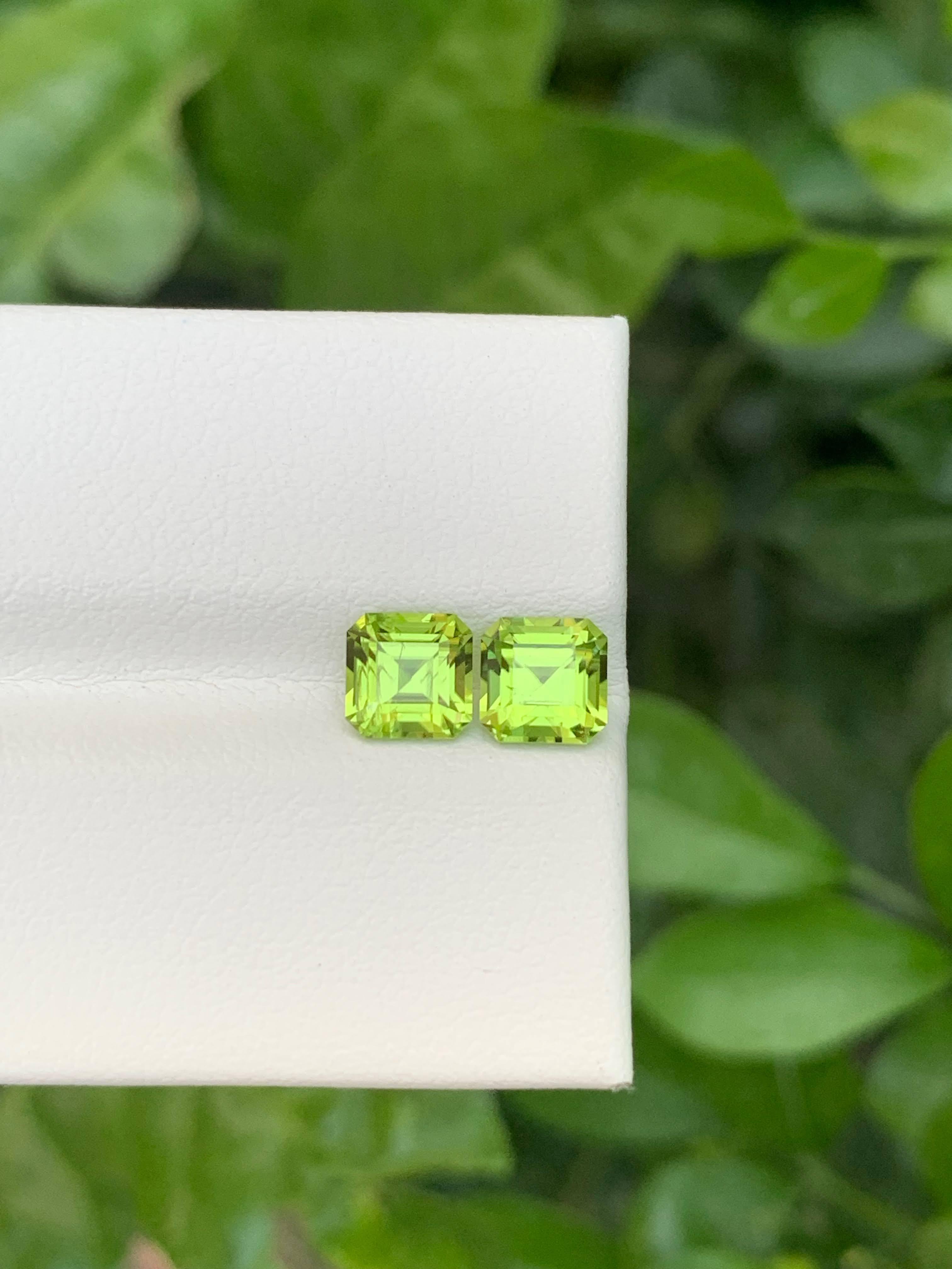 2.20 Carat Natural Loose Apple Green Peridot Pair Asscher Cut Pakistani Gemstone For Sale 4