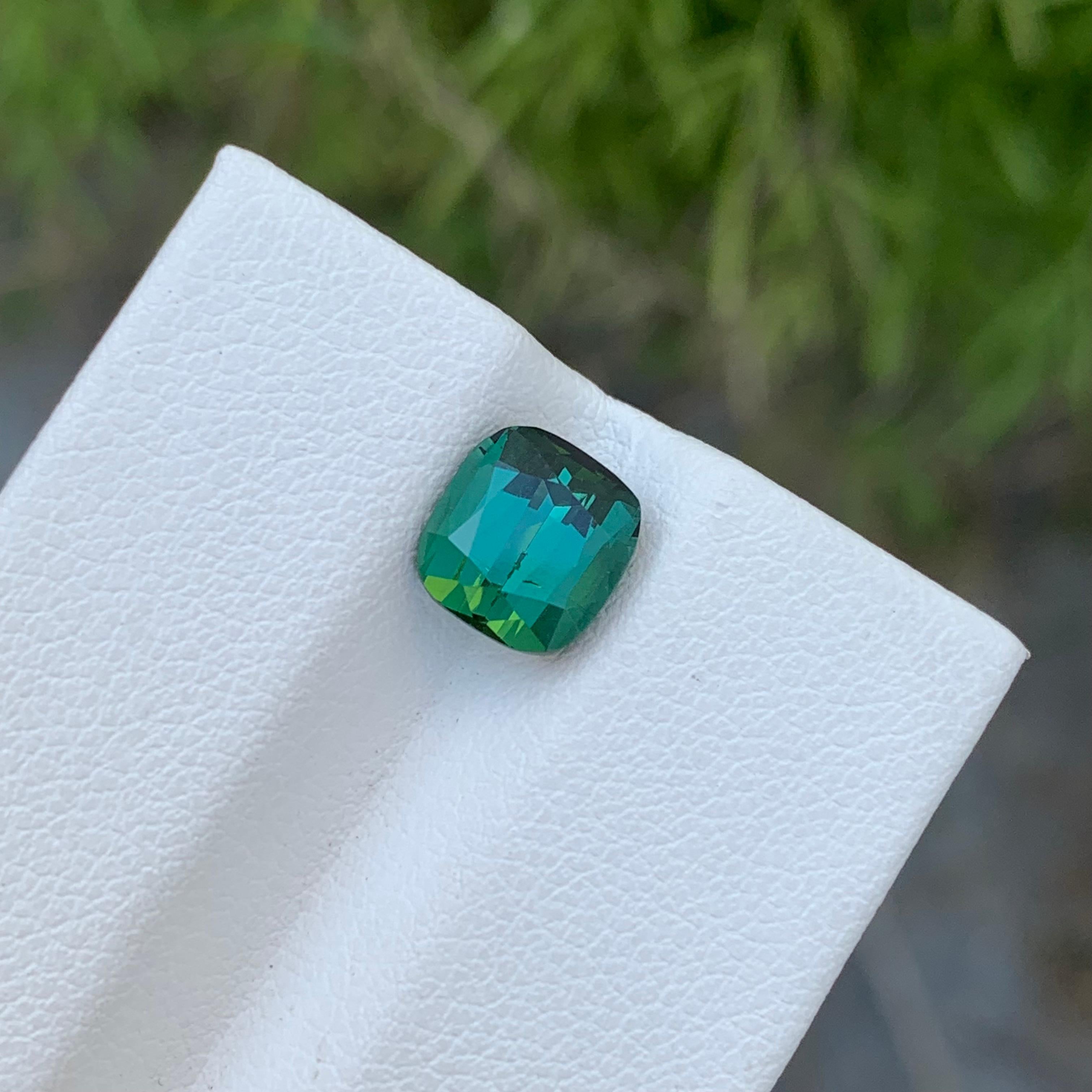 Taille coussin Tourmaline naturelle en forme de coussin de lagon non sertie de 2,20 carats d'Afghanistan en vente
