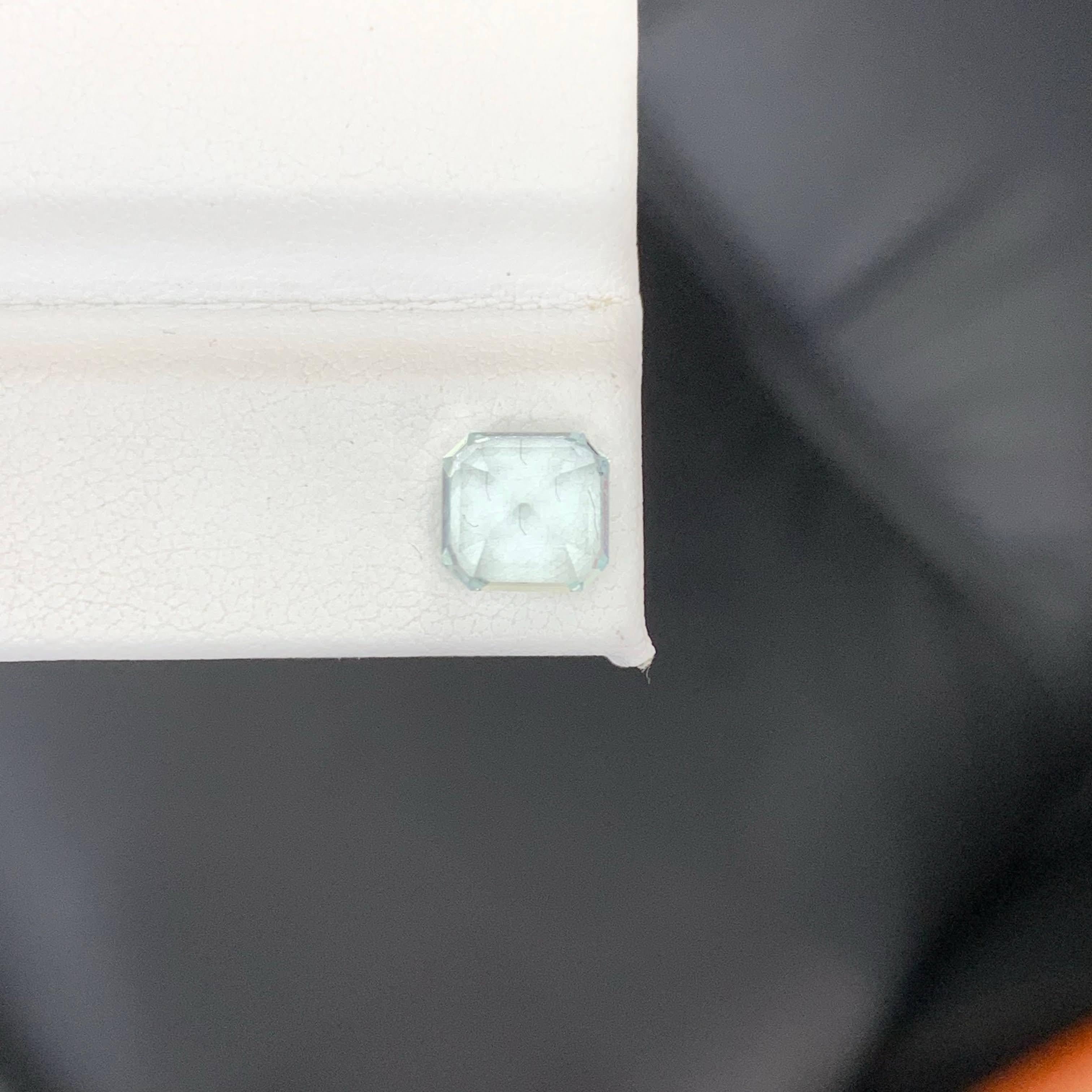 Taglio Asscher 2,20 carati di acquamarina azzurra naturale sfusa, taglio Asscher, pietra preziosa pakistana in vendita