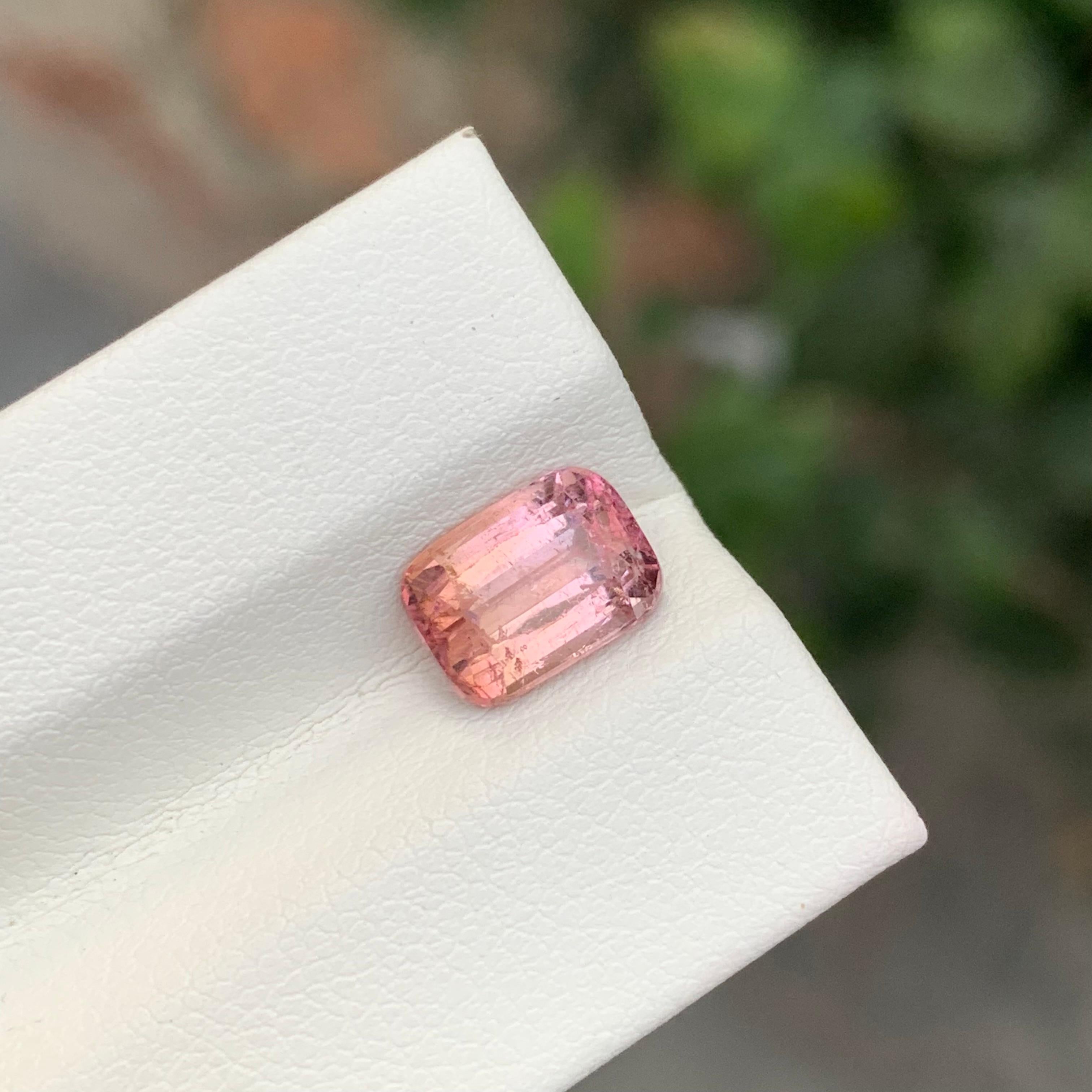 2,20 carati di tormalina rosa chiaro naturale sfusa a forma di cuscino in vendita 5