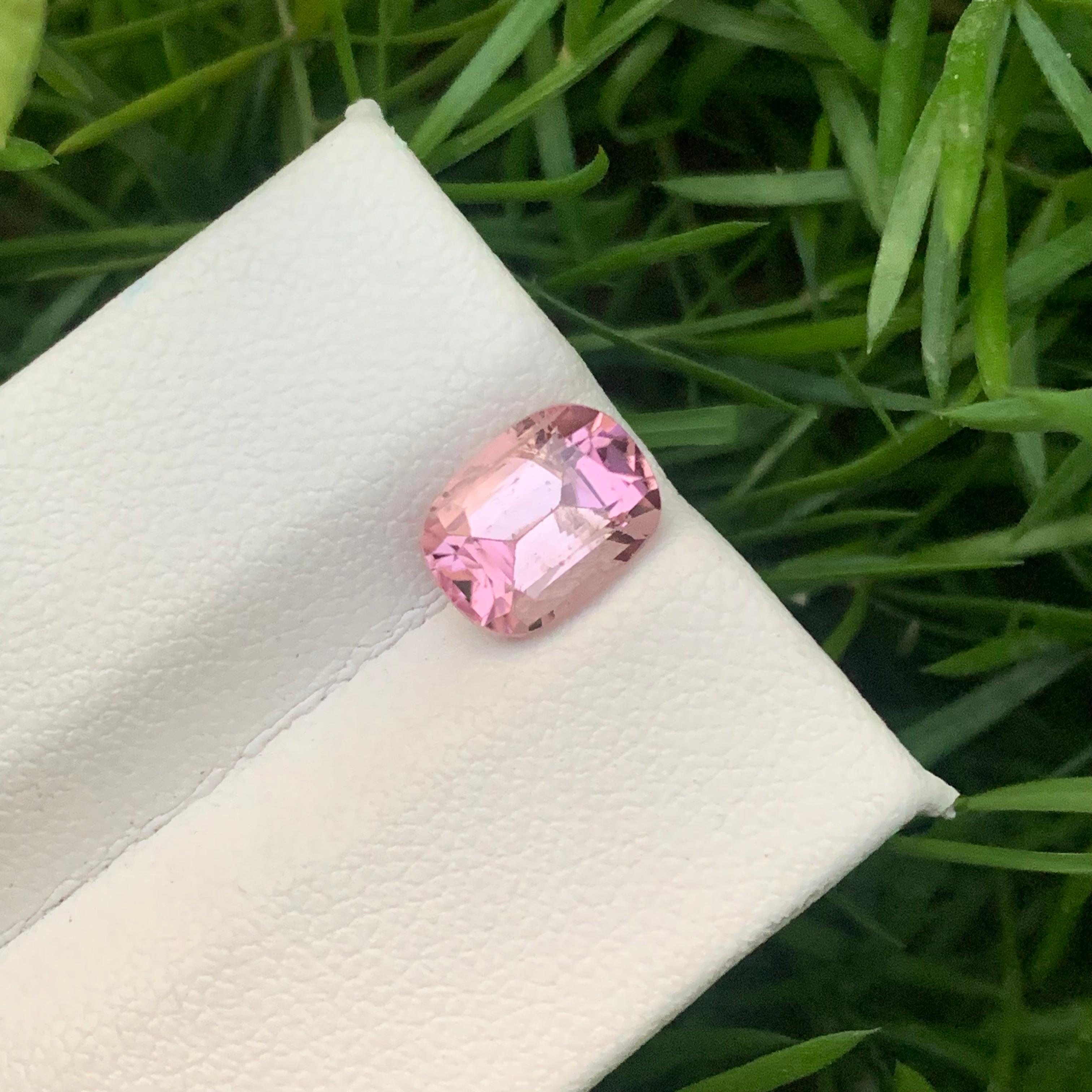 2.20 Carat Natural Loose Pale Pink Tourmaline from Afghanistan Cushion Cut In New Condition For Sale In Peshawar, PK