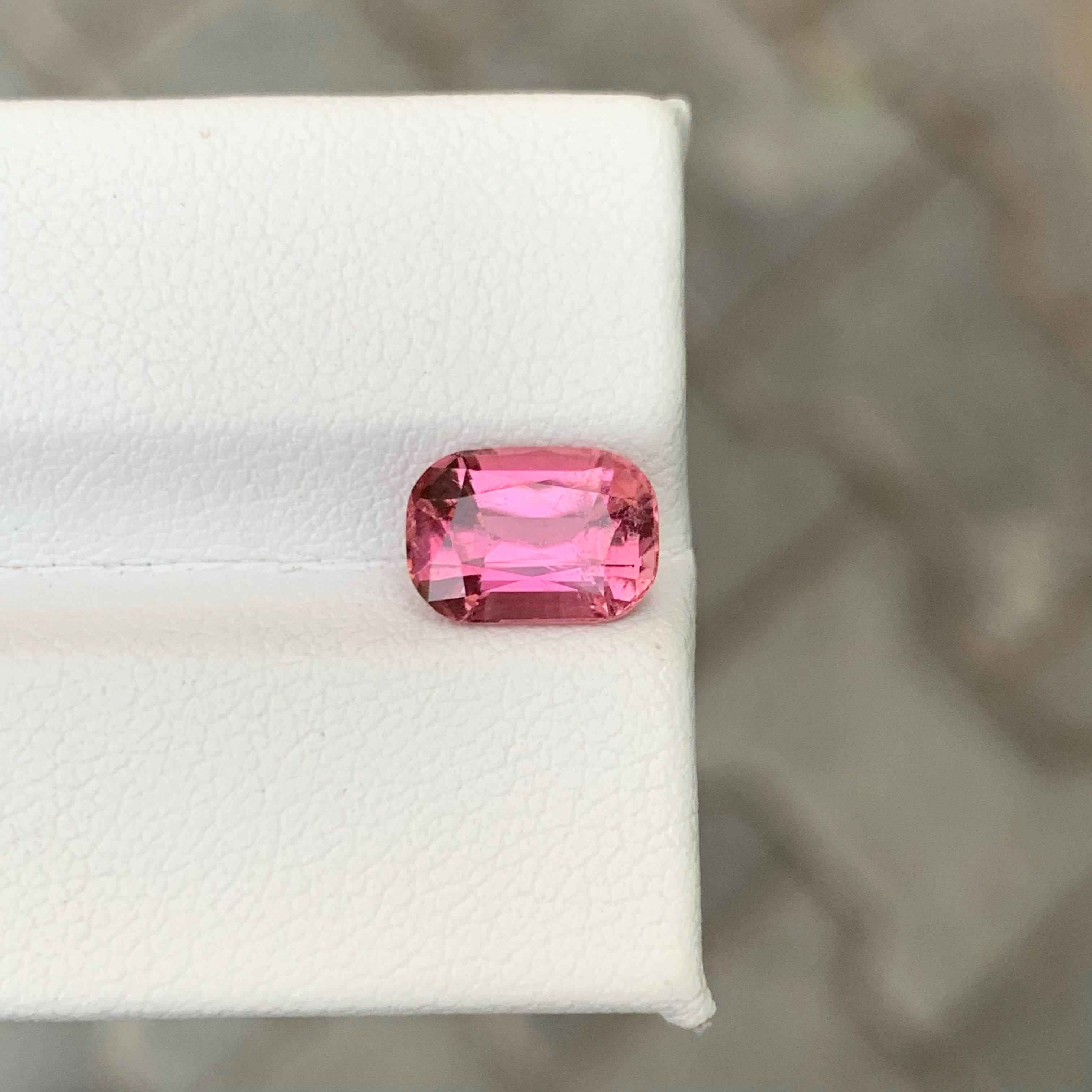 da uomo o donna 2,20 Carati di tormalina rosa naturale sciolta Pietra africana taglio cuscino in vendita