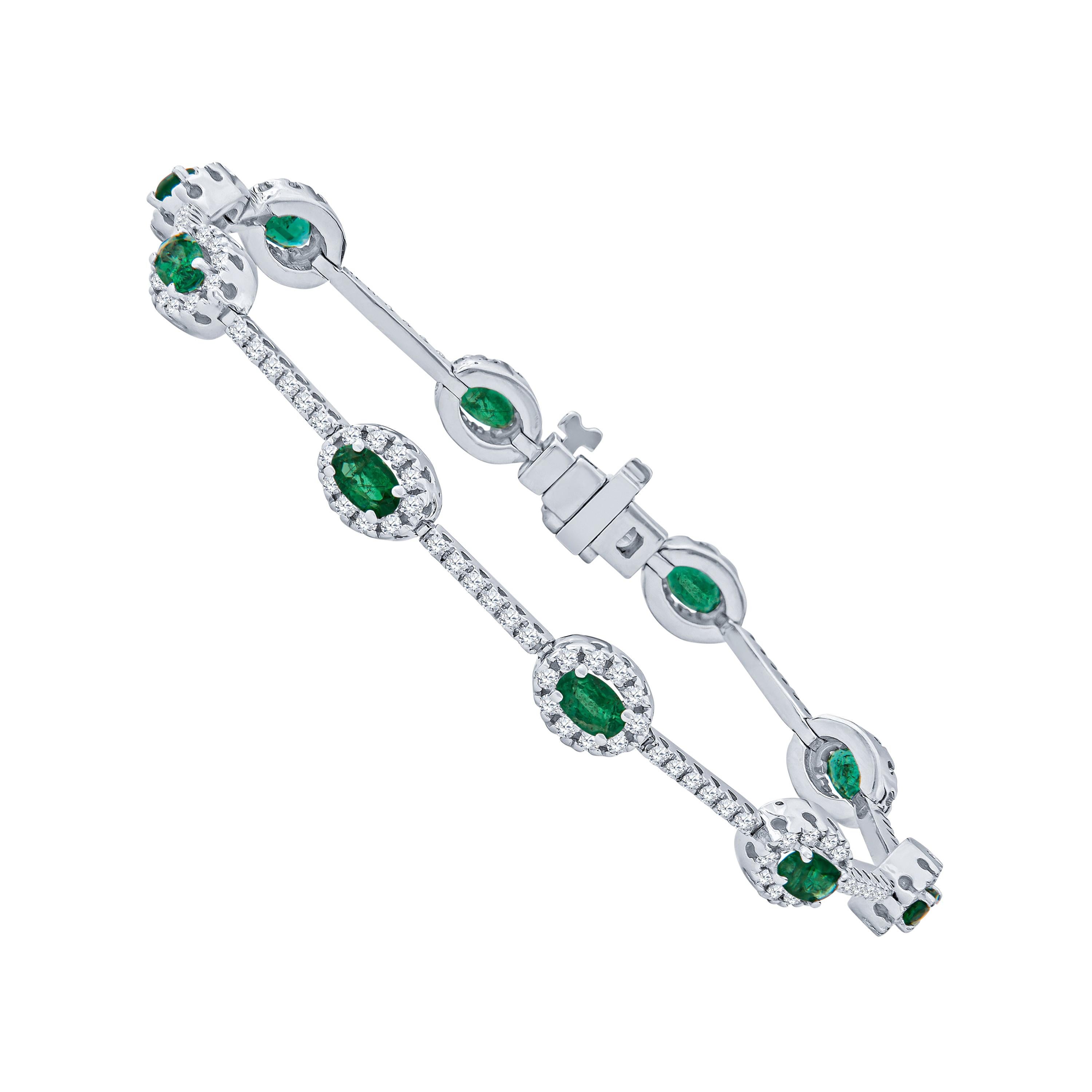 2.20 Carat Oval Emerald and 1.37 Carat Diamond Bracelet in 14 Karat Gold