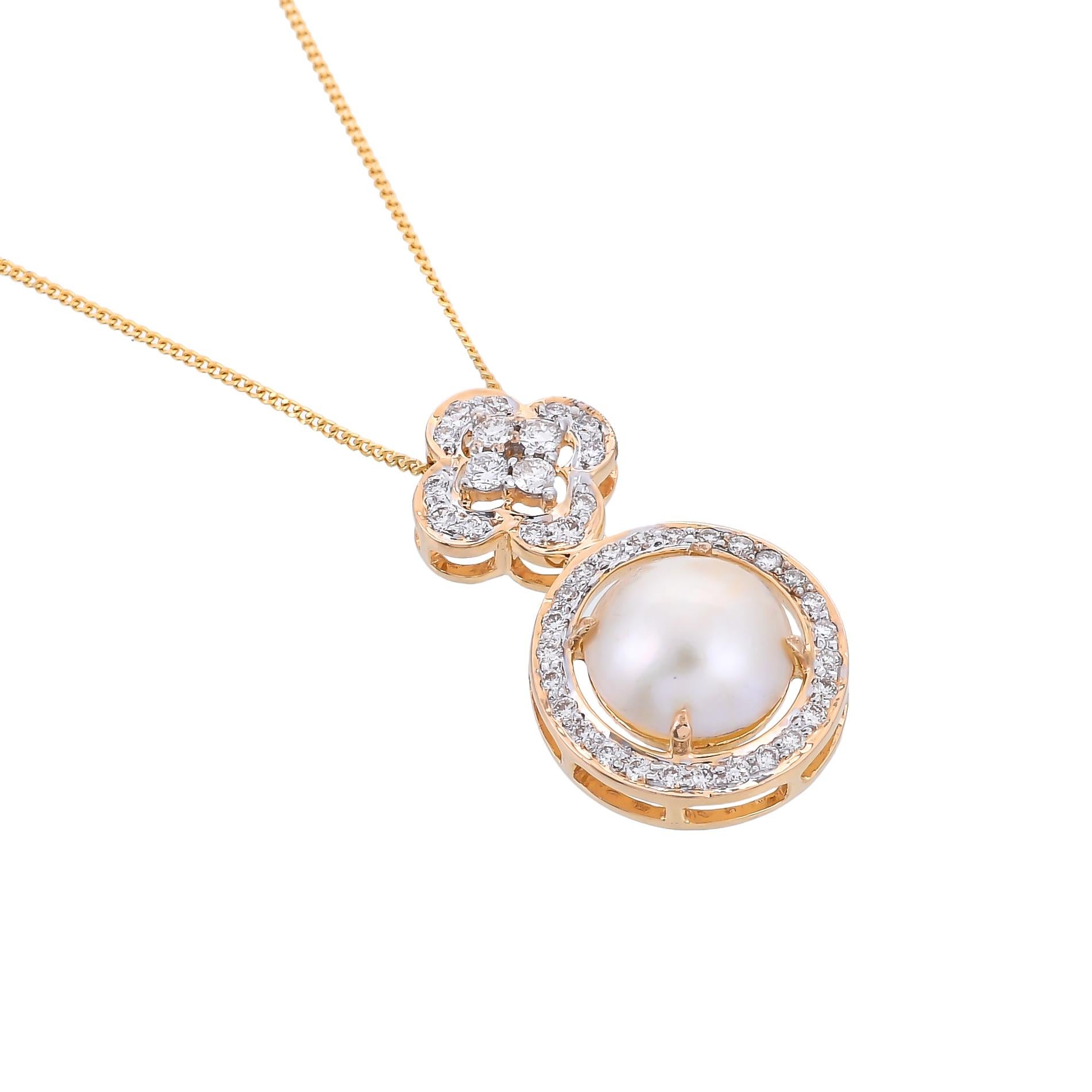 Crafted in 18 Karat yellow gold, this contemporary and chic pendant feature a 2.20-carat pearl embellished with 0.50 carats pave set diamonds.
Add extra sparkle with this precious and one of a kind piece.
Stone Size-10x10mm
The total length of the