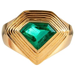 2.20 Carat Pentagon Emerald Gold Ring