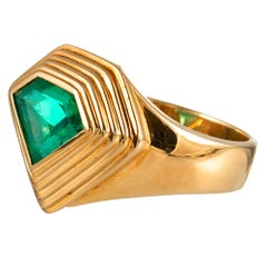 2.20 Carat Pentagon Emerald Gold Ring