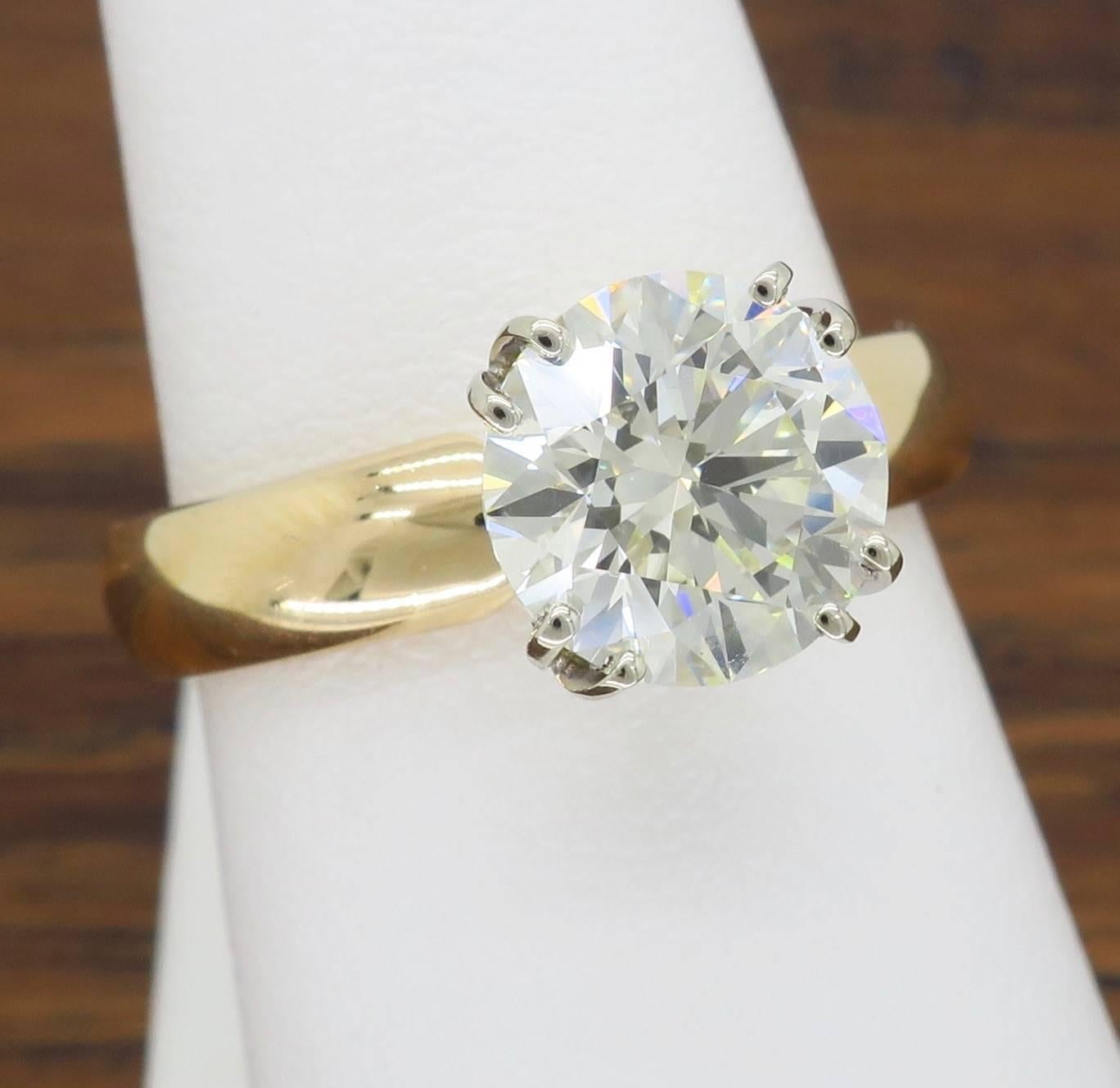 2.20 Carat Round Brilliant Cut Diamond Solitaire Engagement Ring In New Condition In Webster, NY