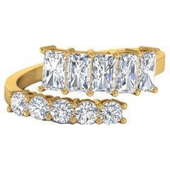 2,20 Karat SI Reinheit HI Farbe Baguette Runder Diamant Gelbgold Wickelring
