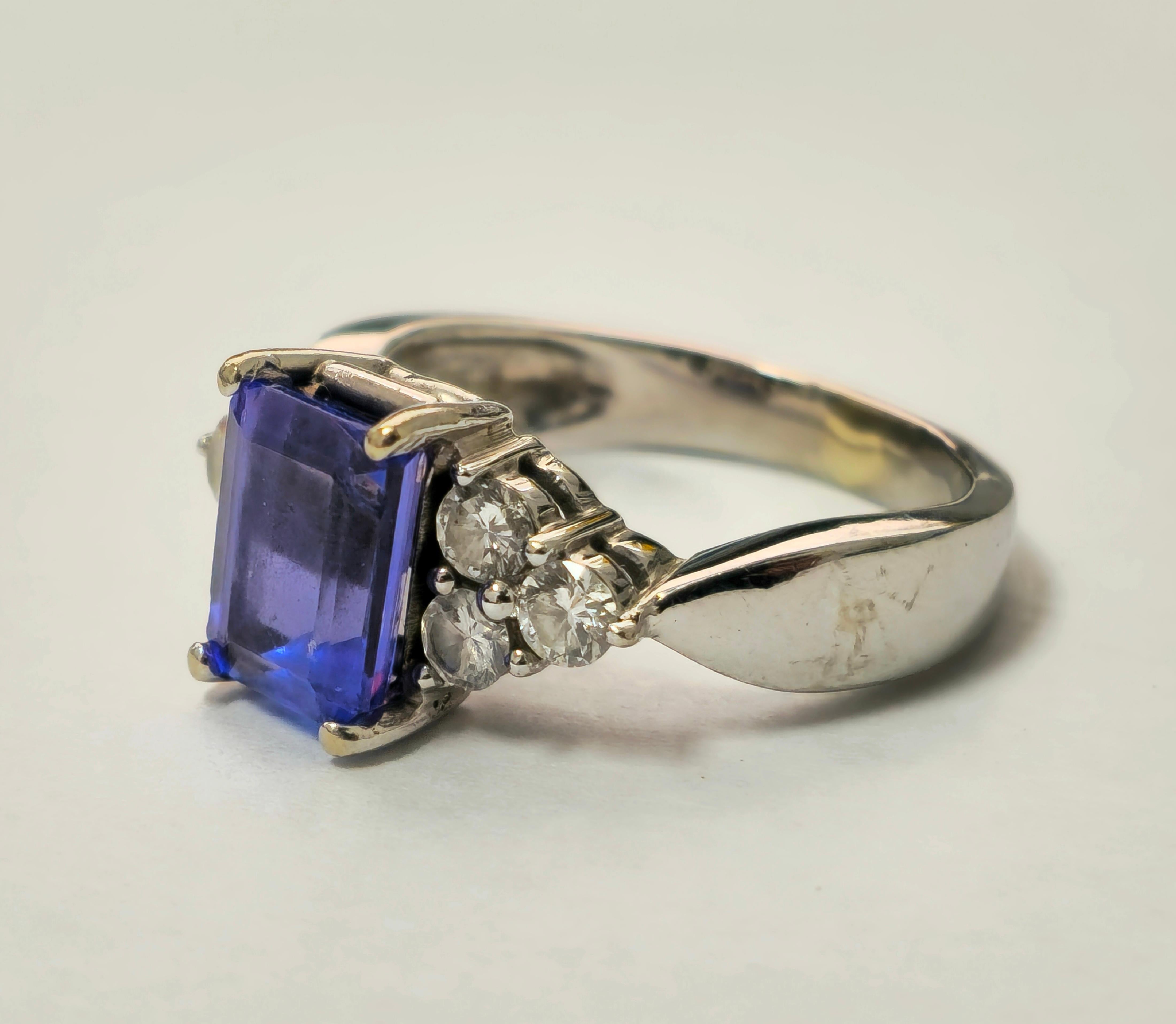 Art Deco 2.20 Carat Tanzanite & Diamond Engagement Ring For Sale