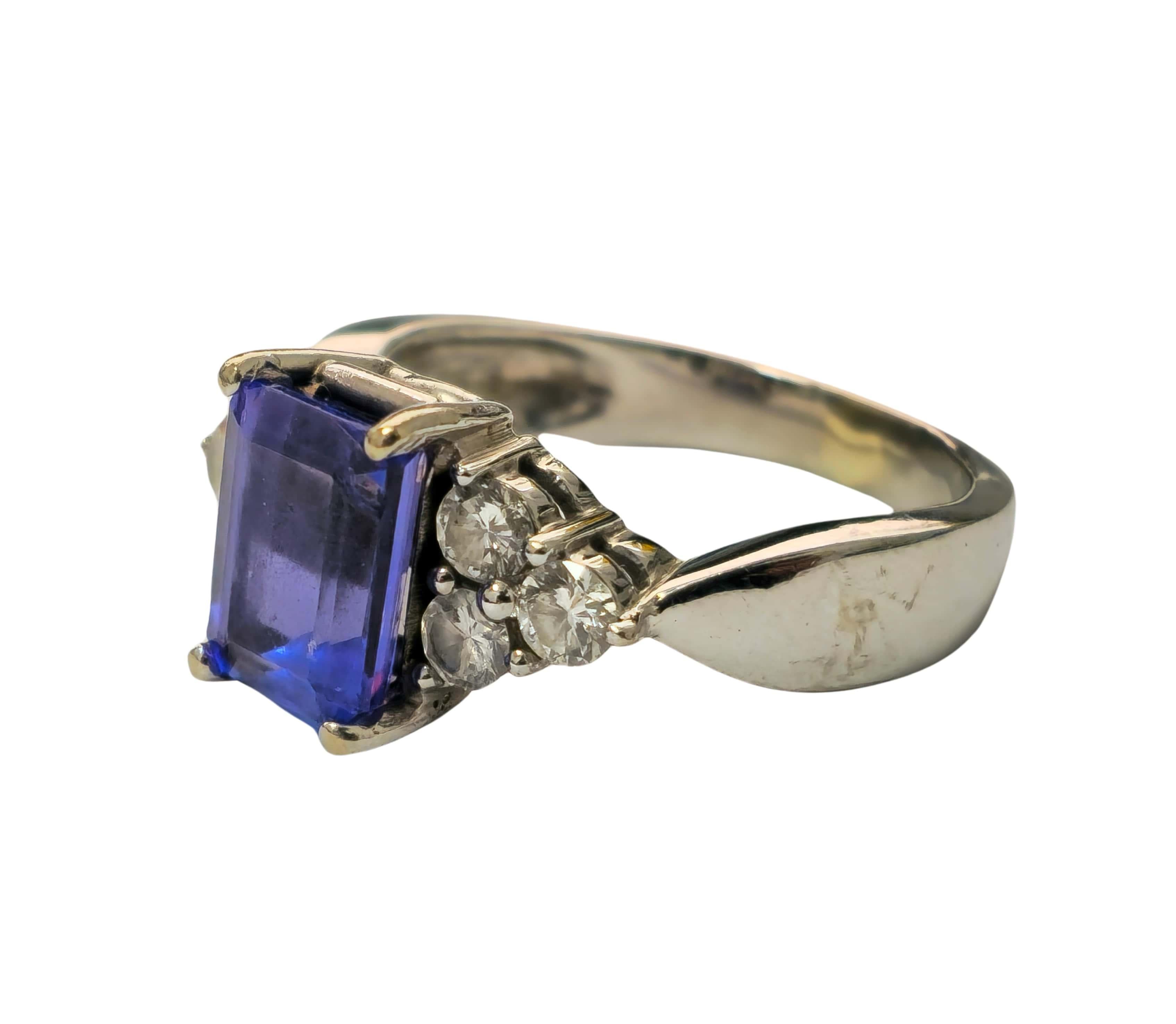 Art Deco 2.20 Carat Tanzanite & Diamond Engagement Ring For Sale