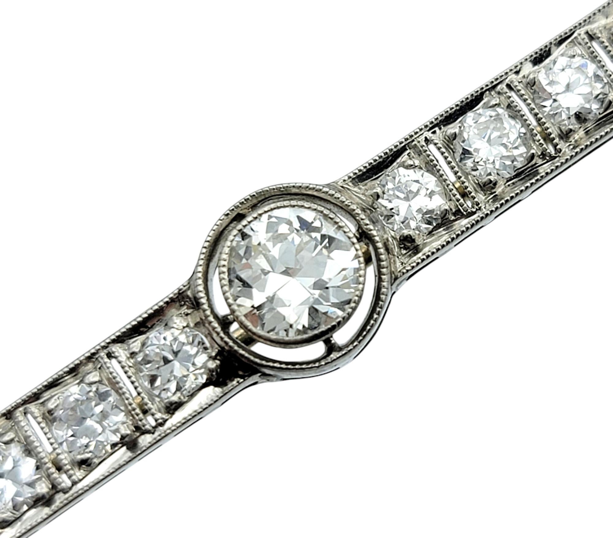 2,20 Karat insgesamt Vintage Barbrosche aus Platin mit Diamanten im alten Minenschliff, E-F / VVS (Alteuropäischer Brillantschliff) im Angebot