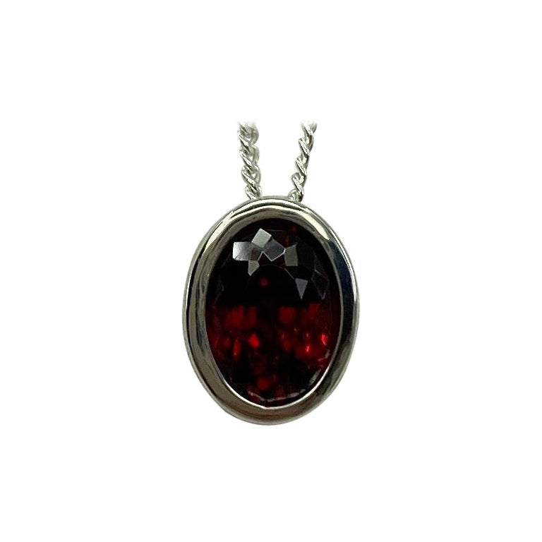 2.20 Carat Vivid Orange Red Garnet Oval Cut Solitaire Silver Pendant Necklace