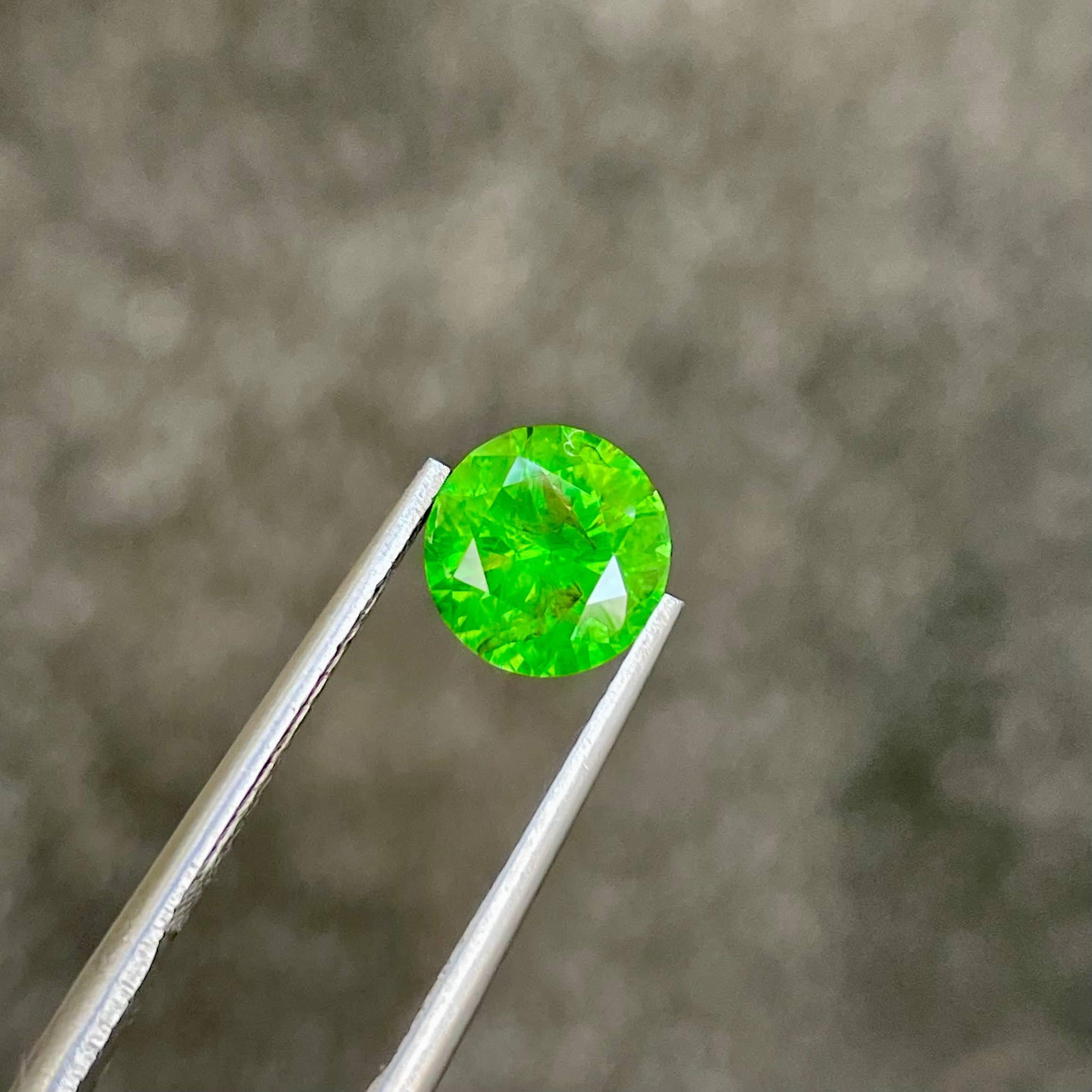 Weight 2.20 carats 
Dimensions 7.95x7.95x5.00 mm
Treatment none 
Origin Russia
Clarity SI
Shape Round 
Cut Round brilliant 




The 2.20-carat Demantoid Garnet stone showcases the exquisite beauty of Russian gemstones with its Round Cut, revealing a