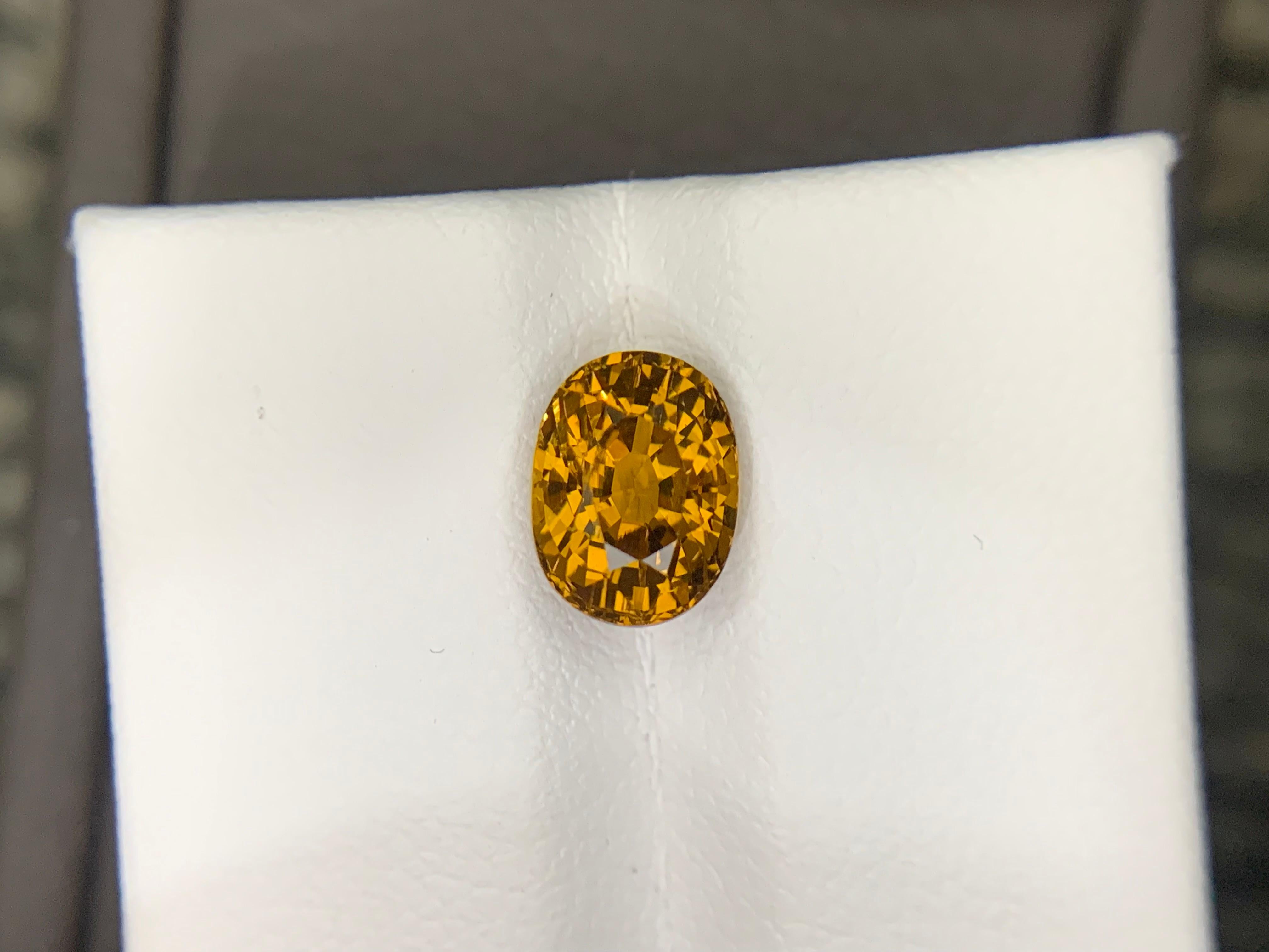 2,20 Carati di Granato del Mali sfuso, pietra naturale dal taglio ovale in vendita 2