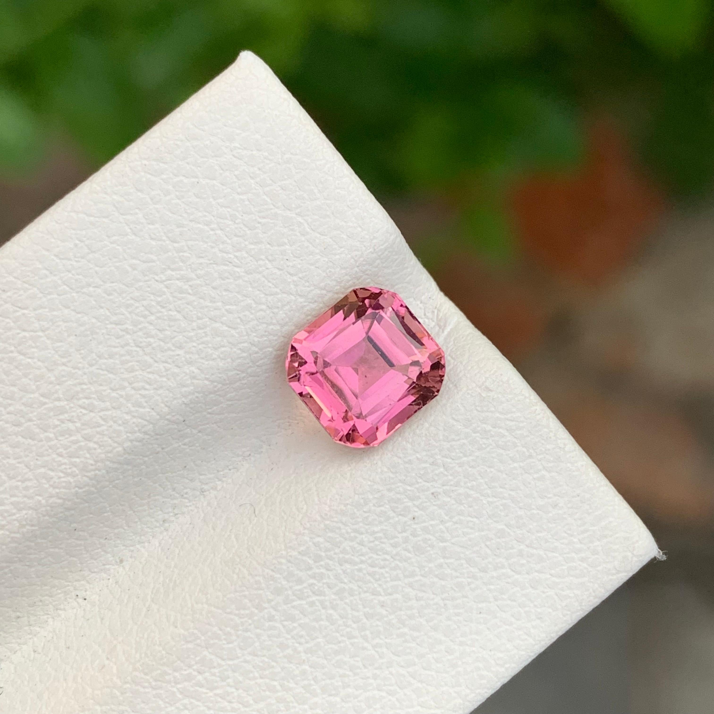 Taille coussin 2.20 Carats Tourmaline rose en vrac taille coussin Pierre précieuse naturelle en vente