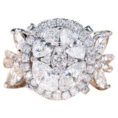 Anello da cocktail in oro 18K con diamanti di forma mista da 2,20 carati