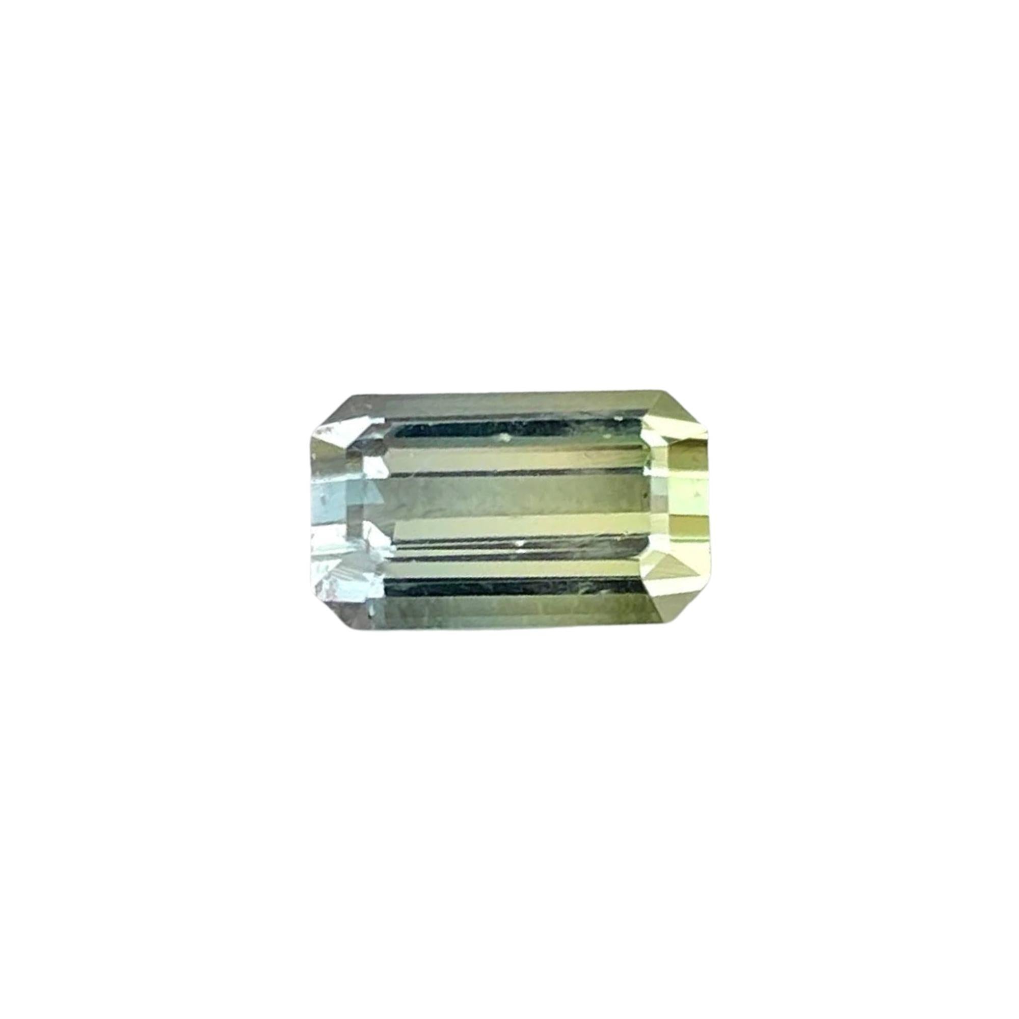 Pierre précieuse Afrique parfaite tourmaline bicolore taille émeraude 2,20 carats en vente 3