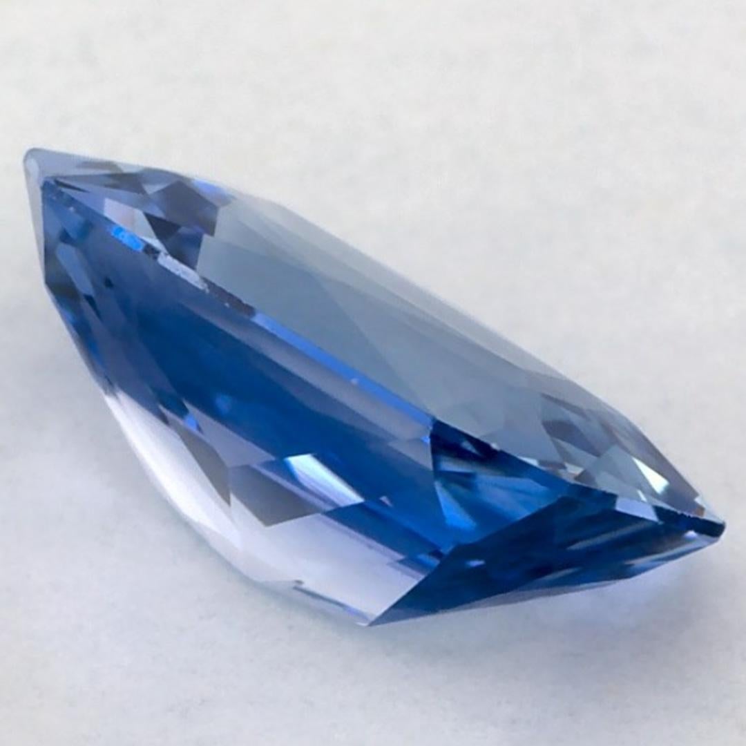 2.20 Ct Blue Sapphire Octagon Loose Gemstone (pierre précieuse en vrac) en vente 1