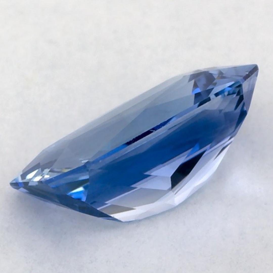 2.20 Ct Blue Sapphire Octagon Loose Gemstone (pierre précieuse en vrac) en vente 3