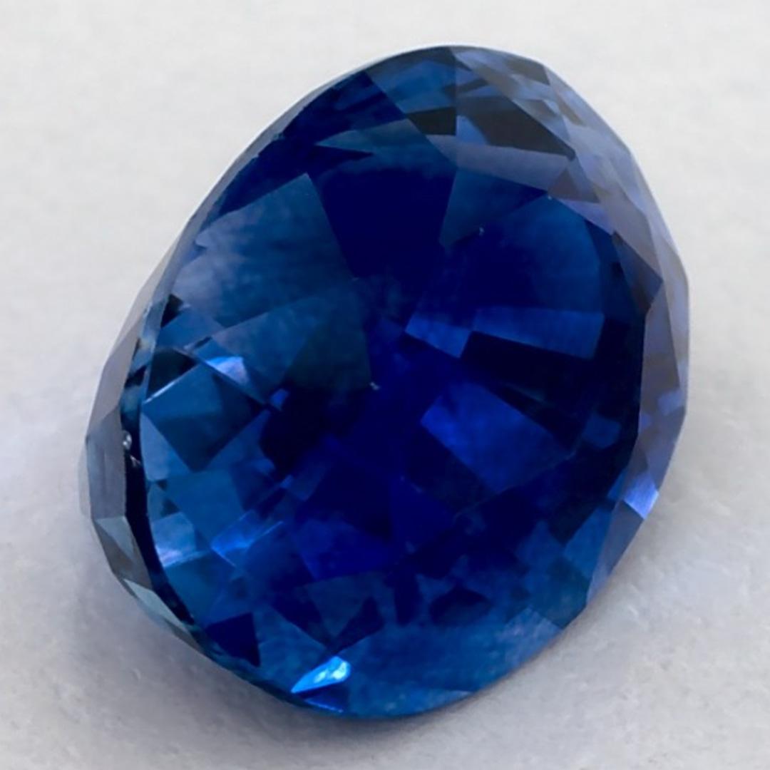 2.20 Karat Blauer Saphir Oval Loser Edelstein im Angebot 2