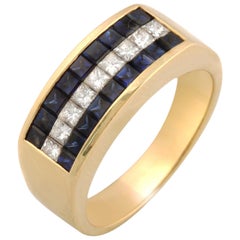 2,20 Karat unsichtbar gefasster Smaragd & 0,55 Karat Diamanten in 18 Karat Gelbgold Ringband