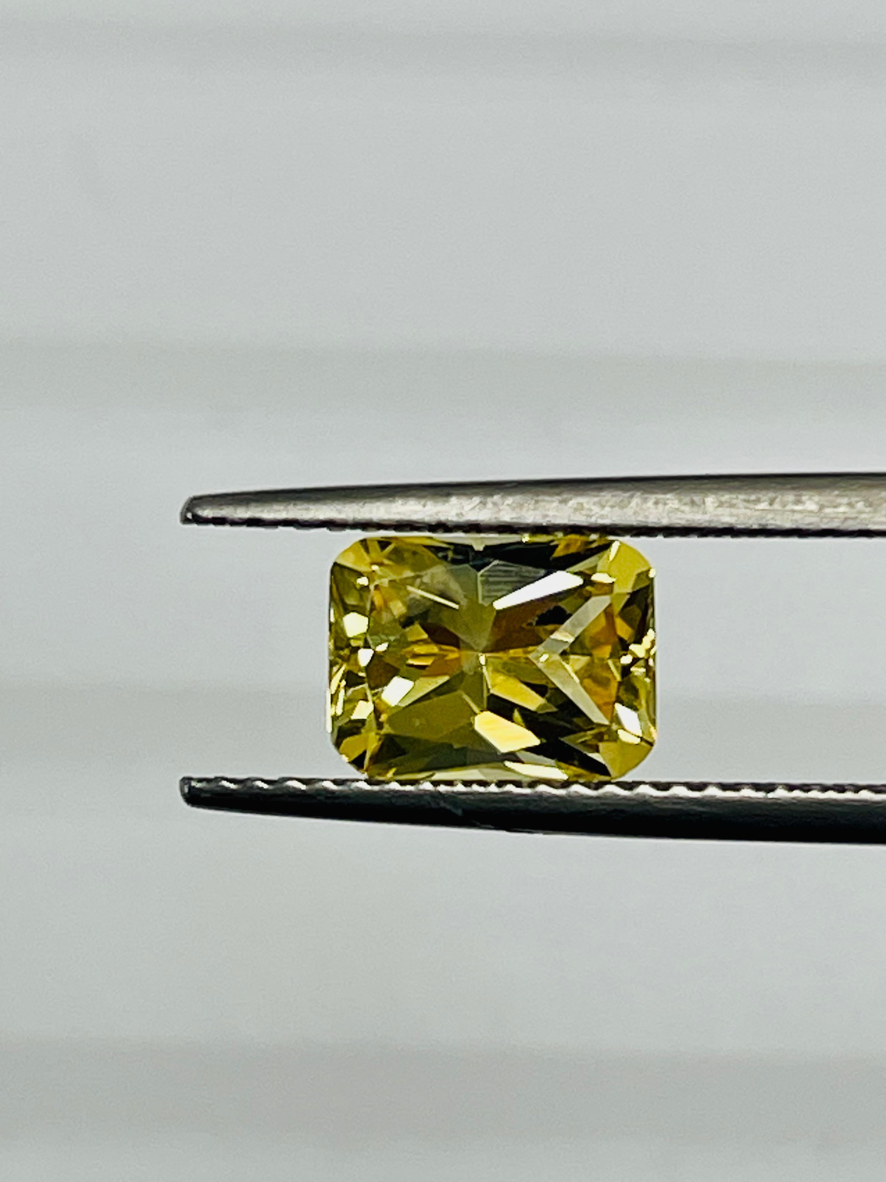 2.20 Ct Natural No Heat Radiant Yellow Sapphire  In New Condition For Sale In New York, NY