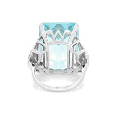 22.00 Carat Aquamarine and Diamond 18 Carat White Gold Cocktail Ring