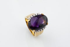 22.00 Carat Cabochon Amethyst and Diamonds 18 Karat Yellow Gold Cocktail Ring