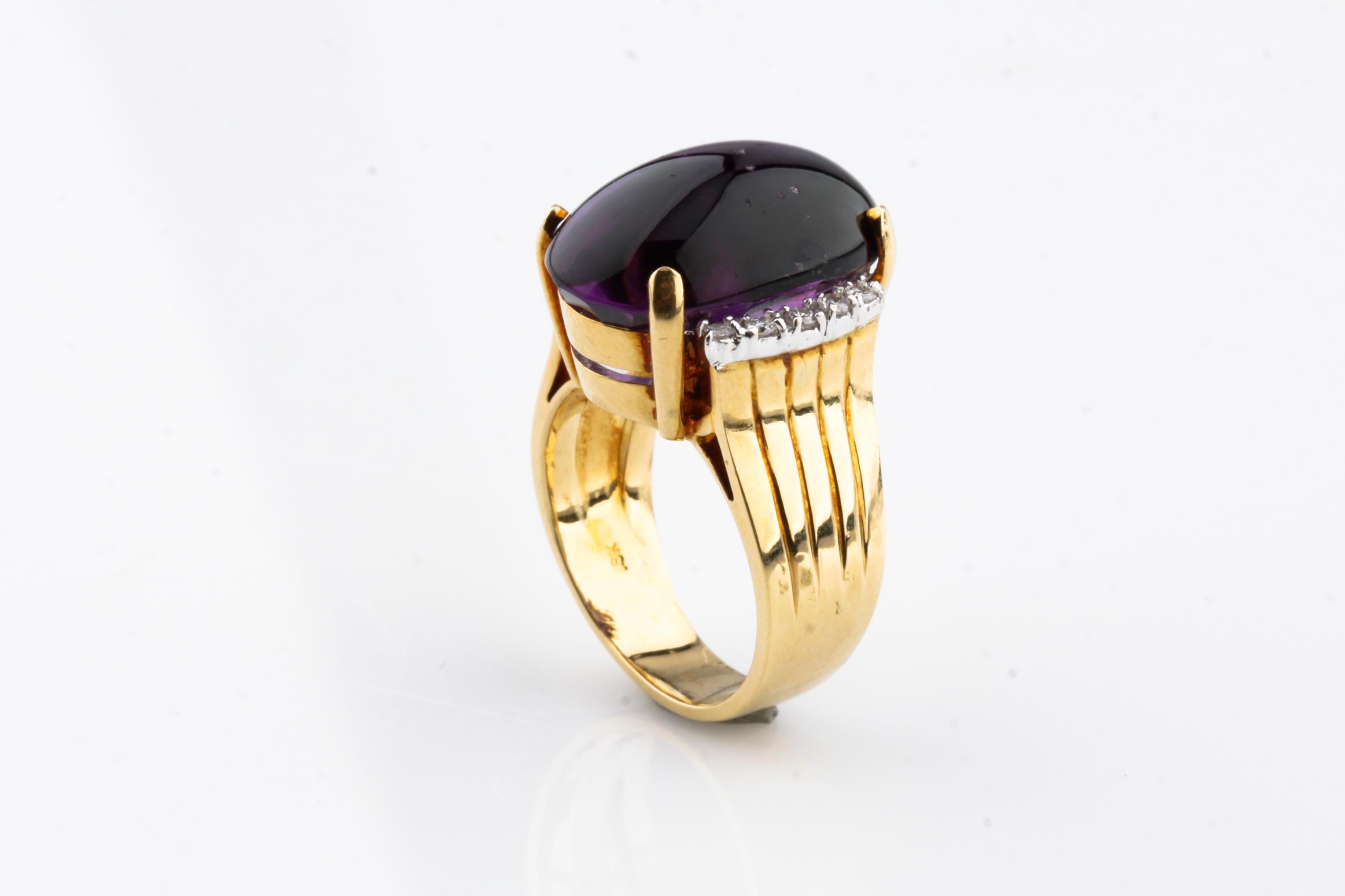 Oval Cut 22.00 Carat Cabochon Amethyst and Diamonds 18 Karat Yellow Gold Cocktail Ring
