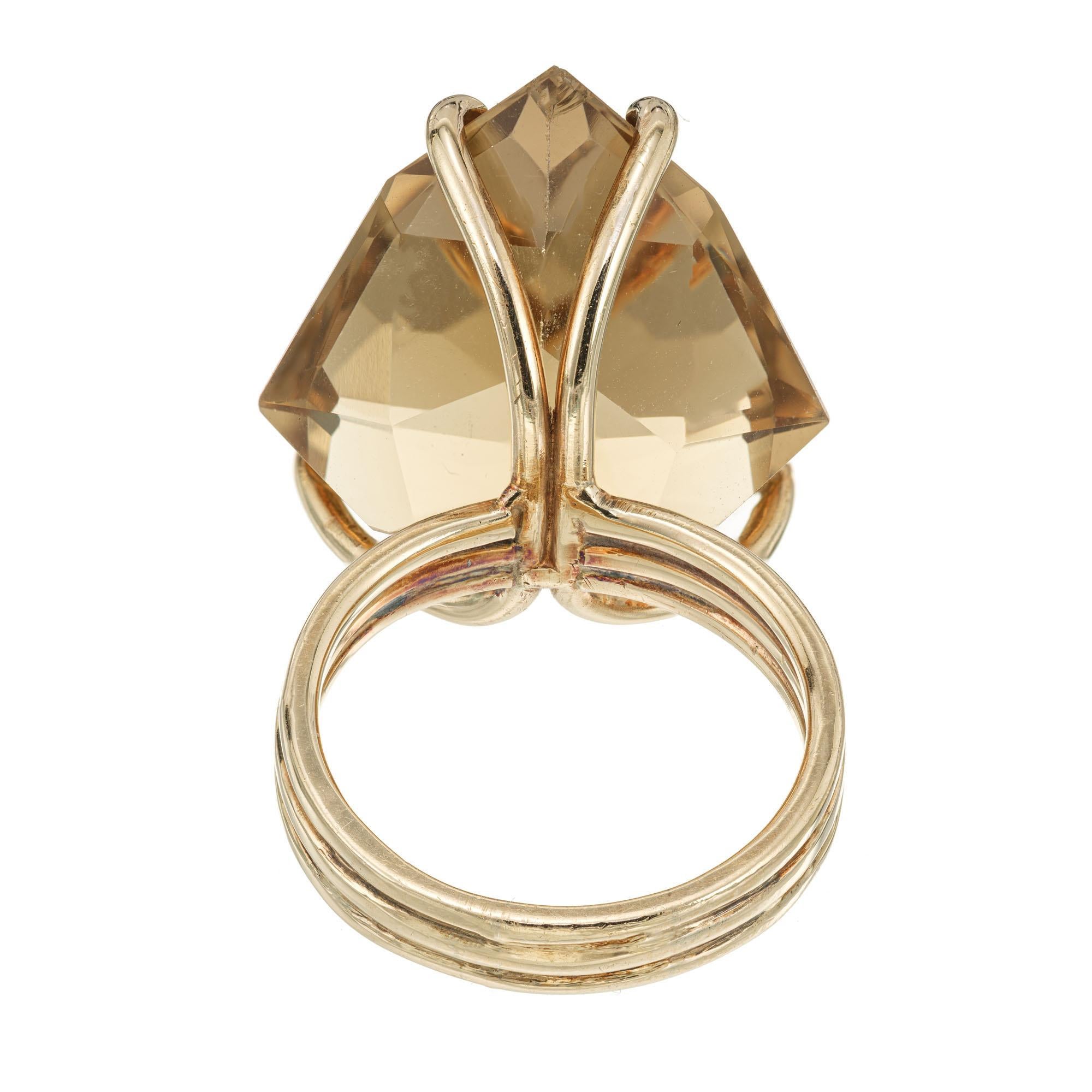 22.00 Carat Citrine Quartz Gold Cocktail Ring In Good Condition For Sale In Stamford, CT
